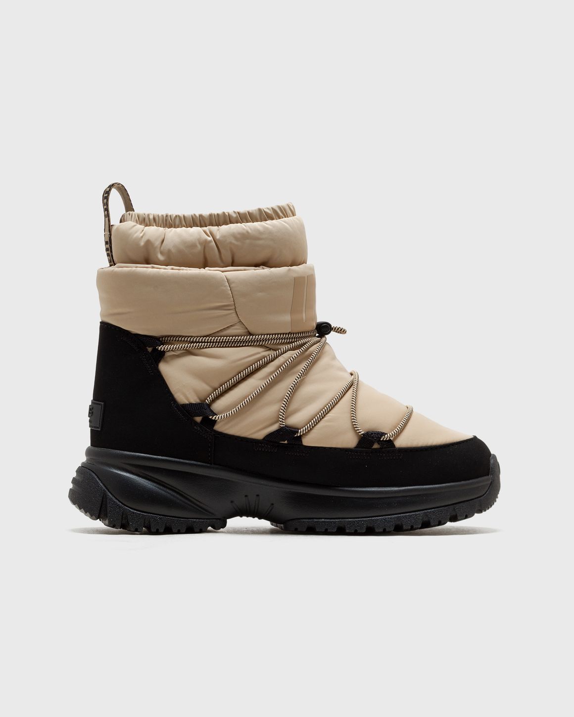 【大特価】UGG Yose Puffer Lace-Up Waterproof ブーティ UGG YOSE PUFFER MID WATERPROOF WINTER SNOW WINTER BOOTS