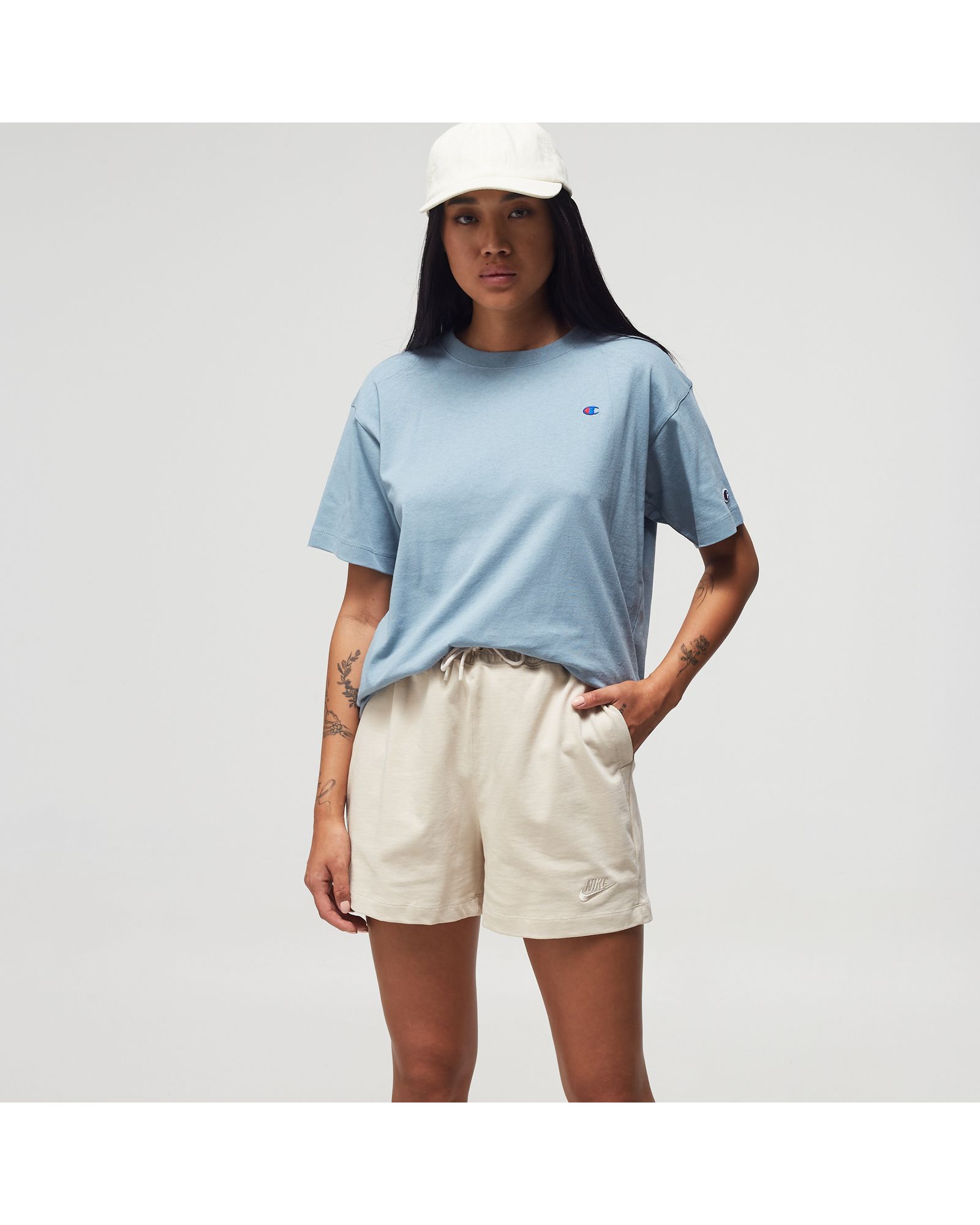 WMNS Crewneck C Logo Tee