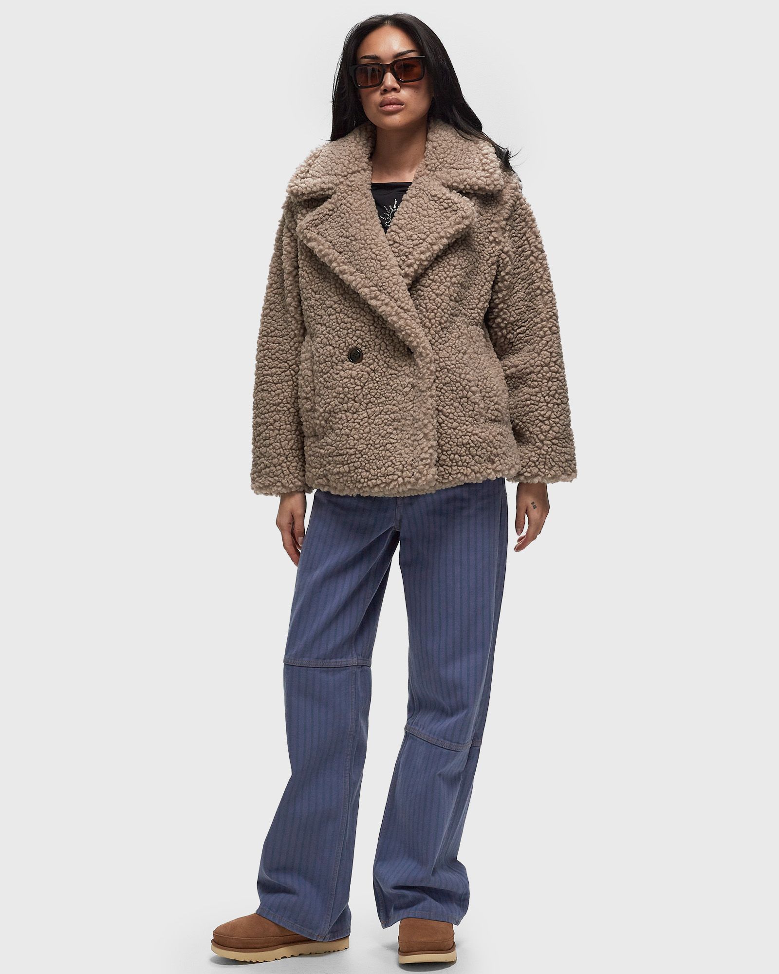 UGG WMNS GERTRUDE SHORT TEDDY COAT Grey | BSTN Store