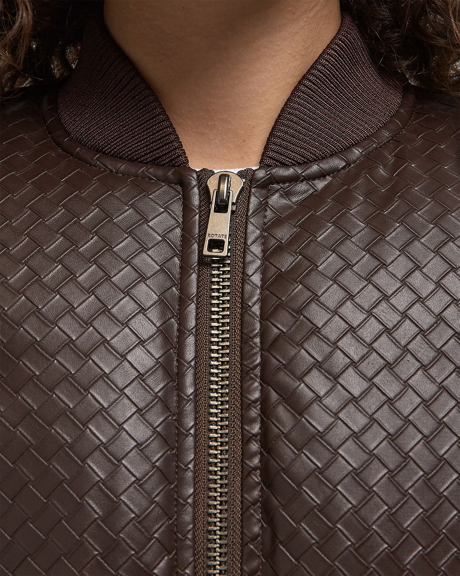 CROPPED PUFFER JACKET