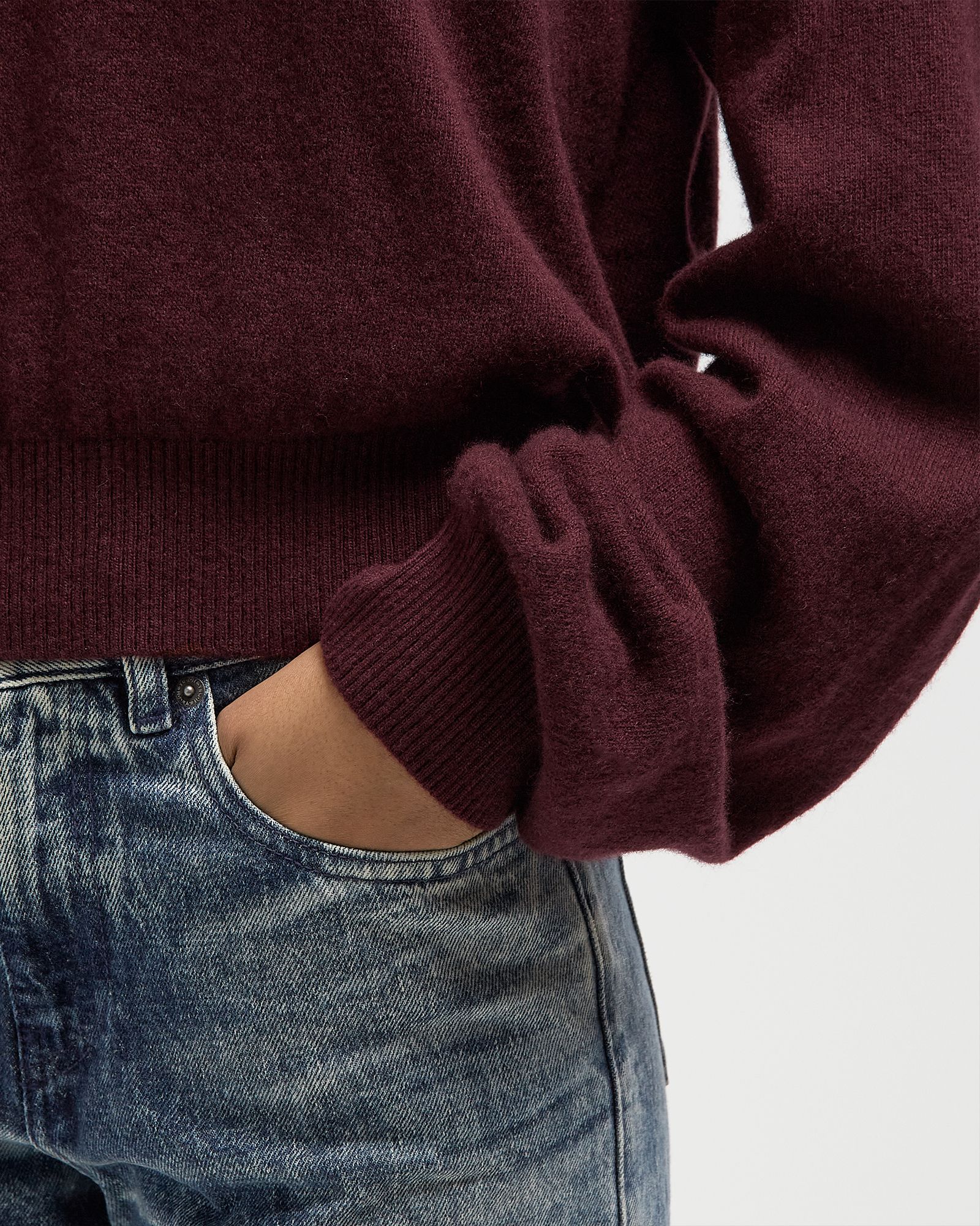 Basic Crewneck sweater