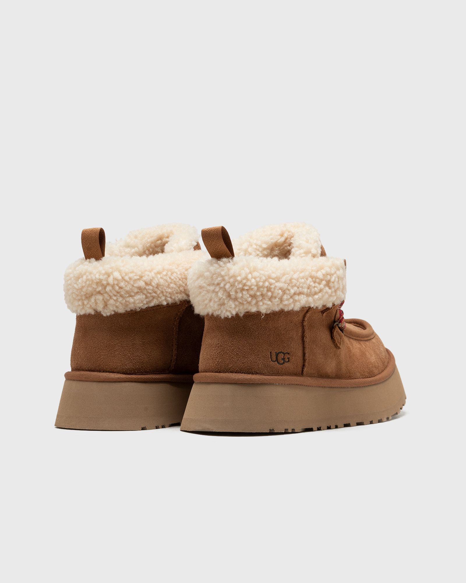 UGG WMNS FUNKARRA CABIN CUFF Brown | BSTN Store