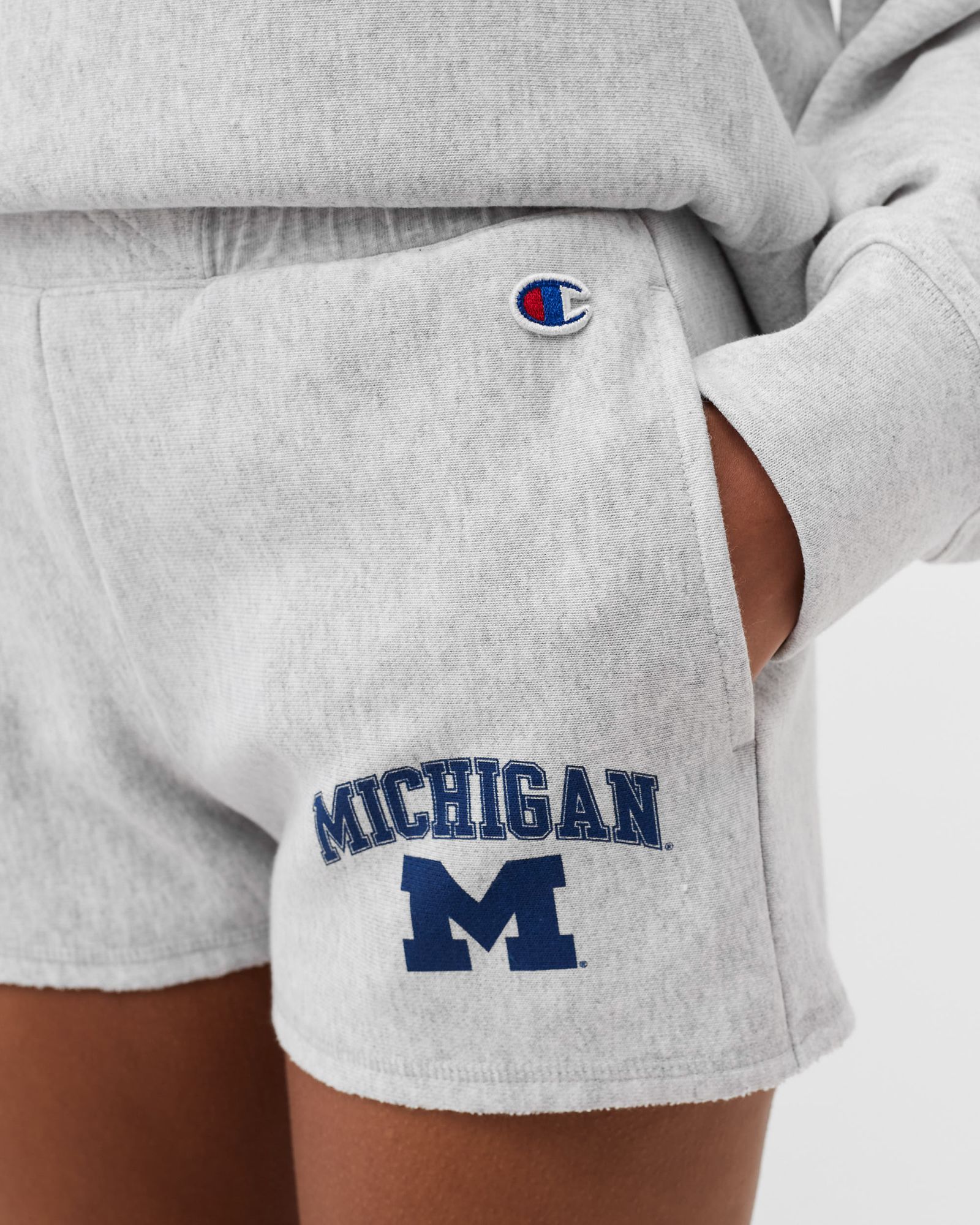 WMNS College Shorts