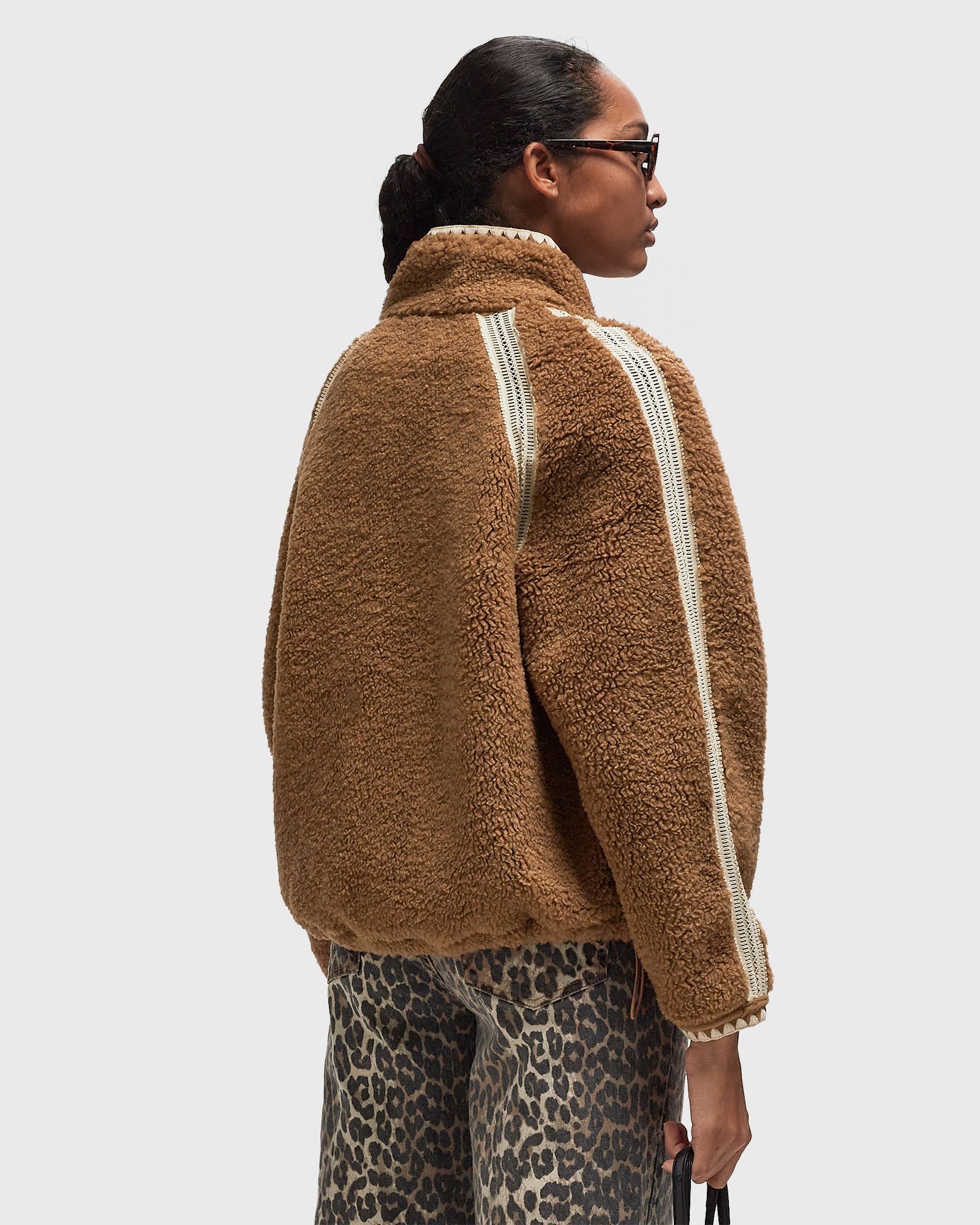WMNS NIKIA CROCHET UGGFLUFF JACKET