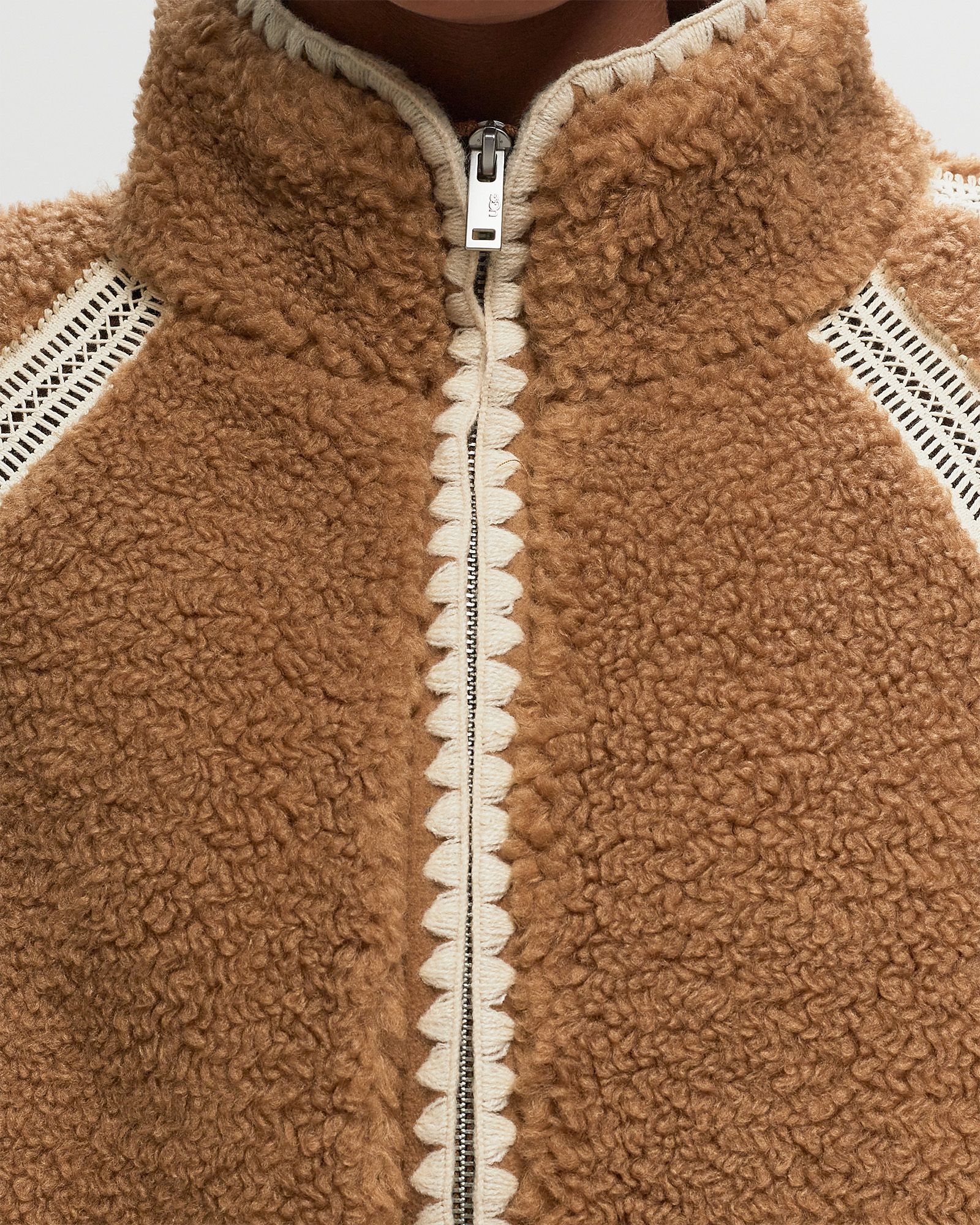 WMNS NIKIA CROCHET UGGFLUFF JACKET