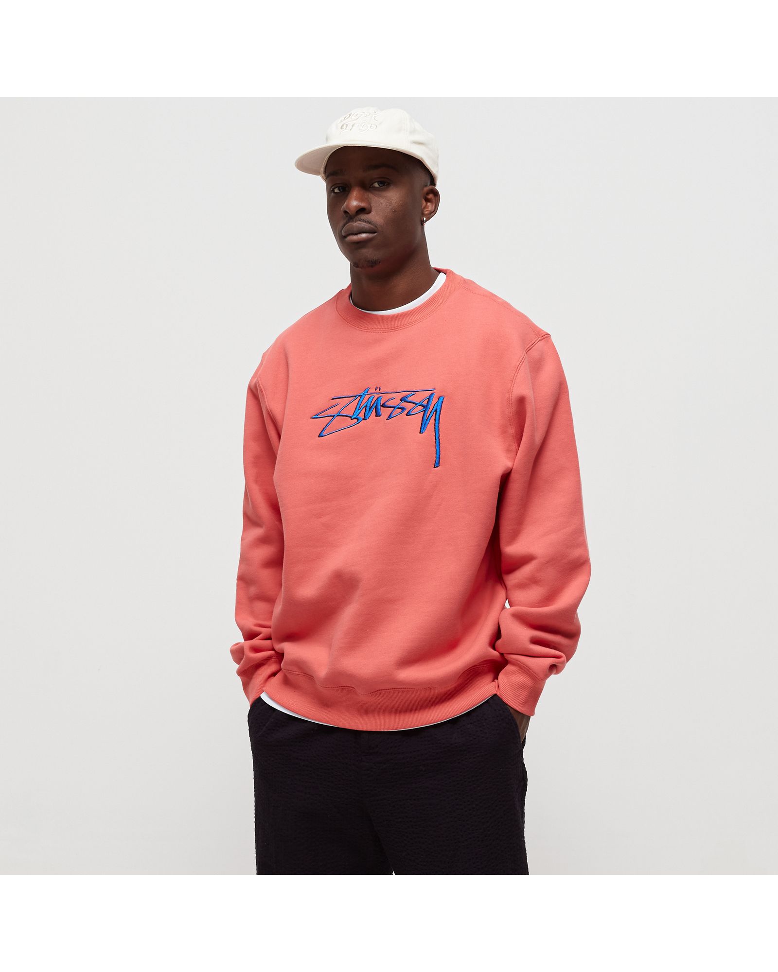 STUSSY SMOOTH STOCK APP. CREWNECK