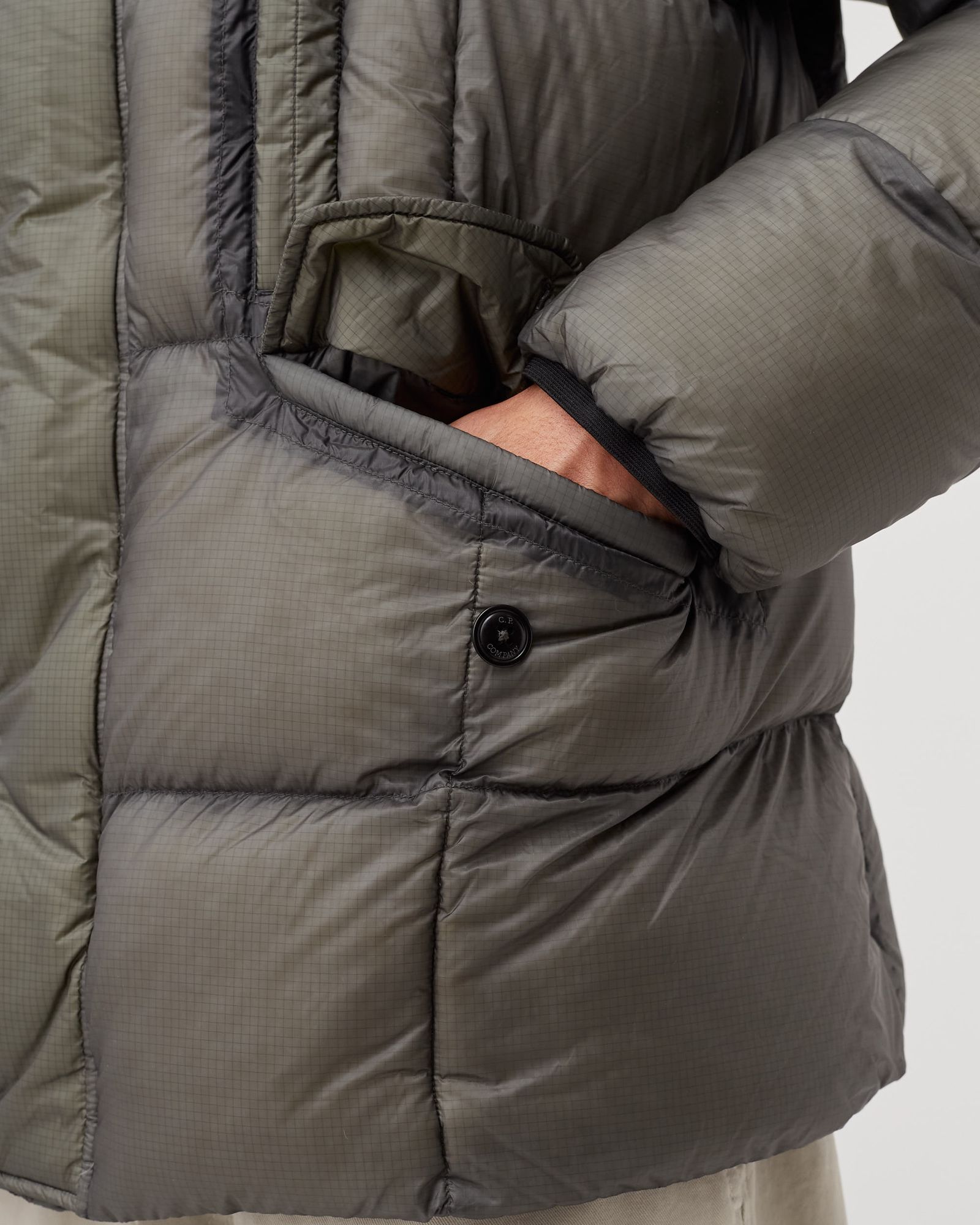 DD Shell Hooded Jacket