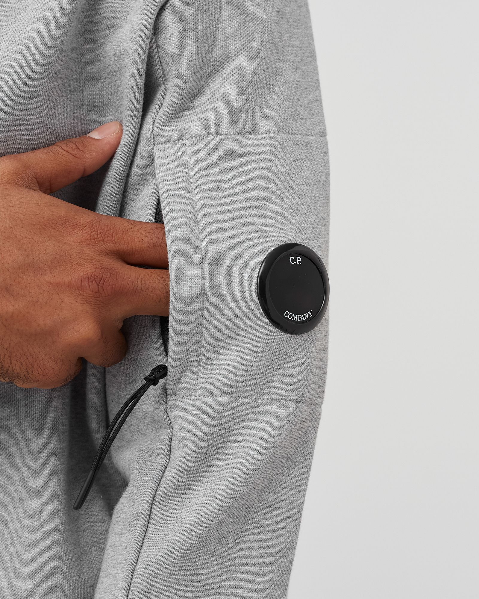 DIAGONAL RAISED FLEECE CREWNECK SWEATSHIRT