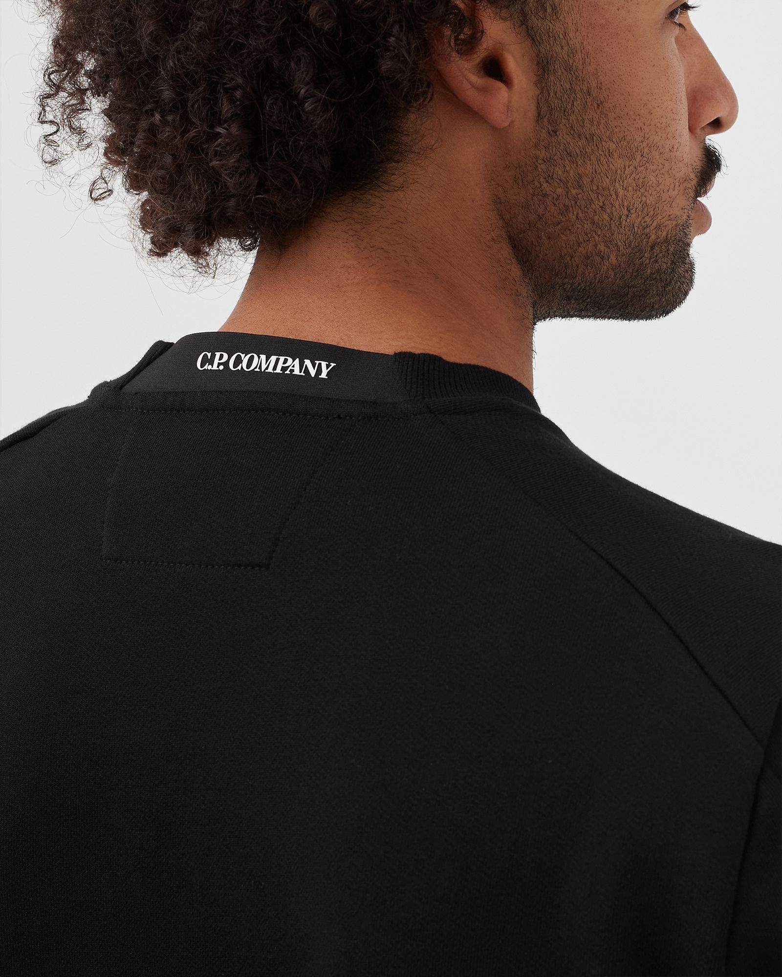 DIAGONAL RAISED FLEECE CREWNECK SWEATSHIRT