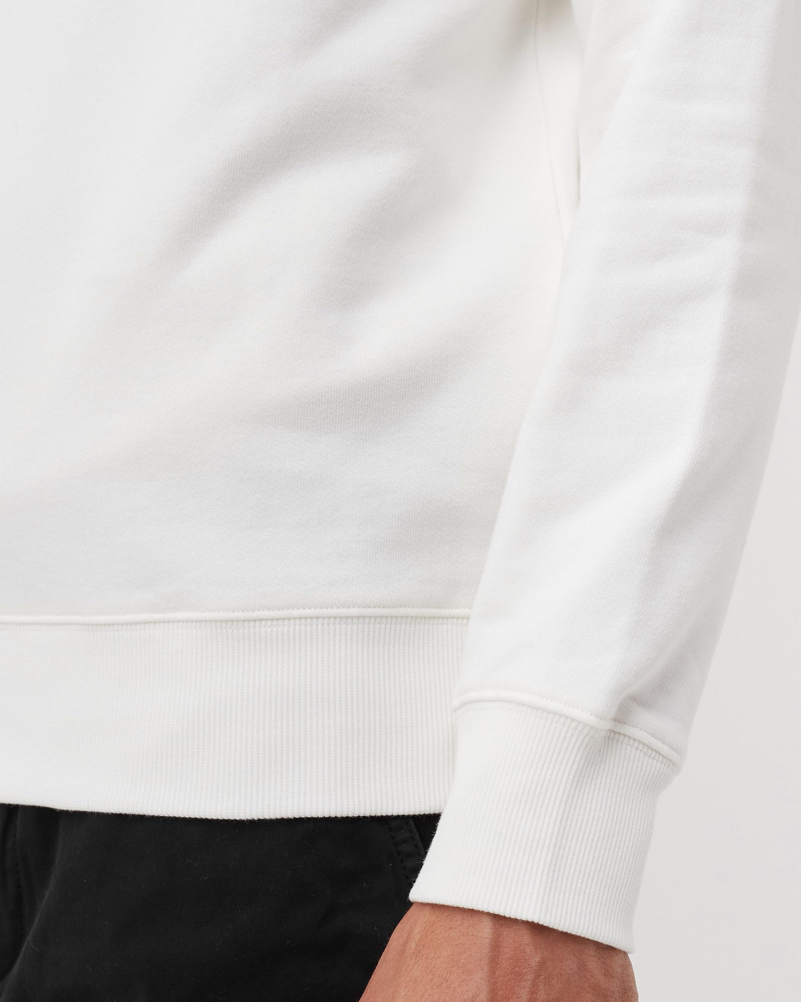 DIAGONAL RAISED FLEECE LOGO SWEATSHIRT