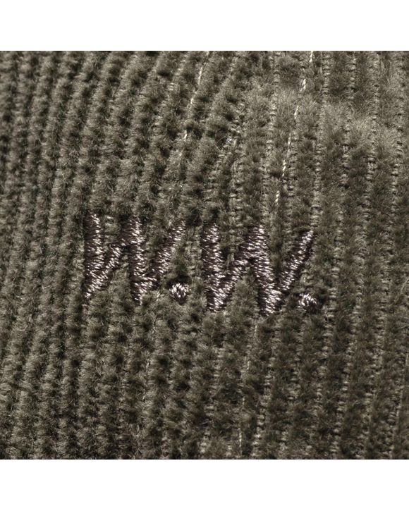 Low profile cap
