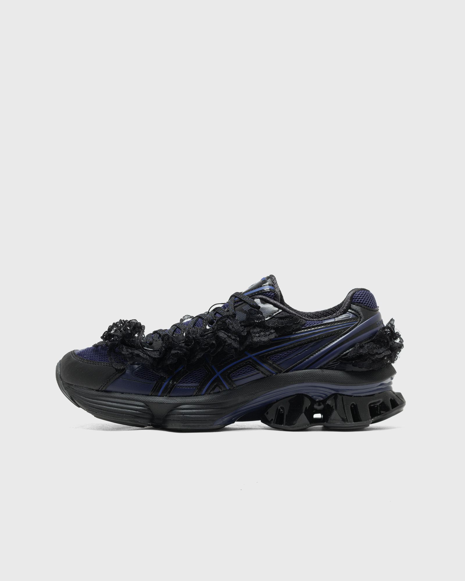 靴 SHUSHU/TONG Asics Gel-Kinetic Fluen SHUSHU/TONG's Ballerina-Inspired Asics Gel-Kinetic Fluent