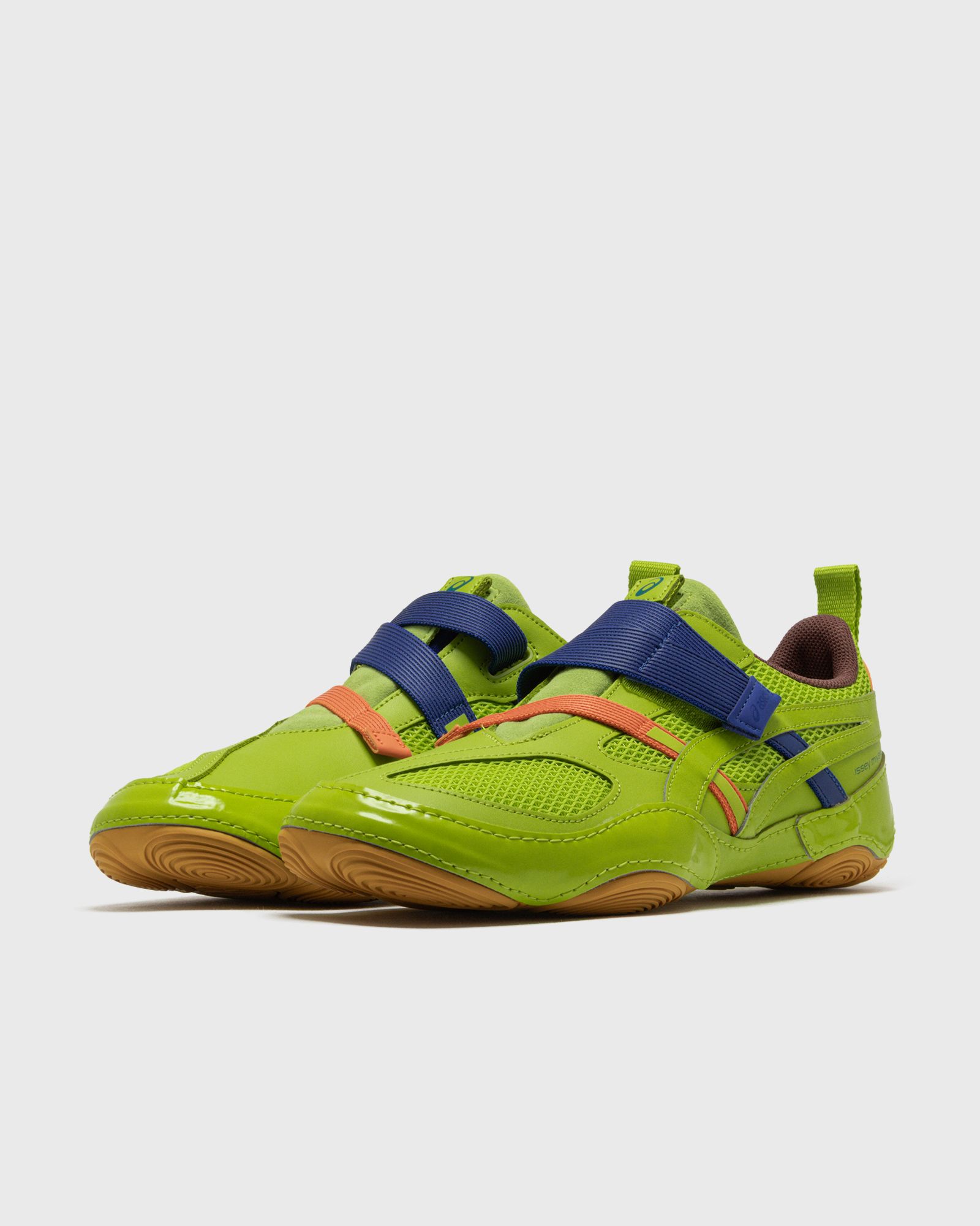 x ISSEY MIYAKE HYPER TAPING