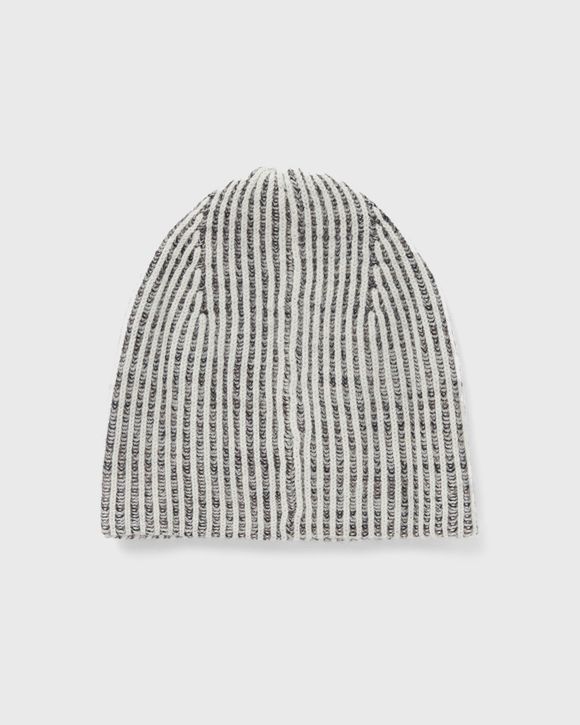 KNITTED BEANIE