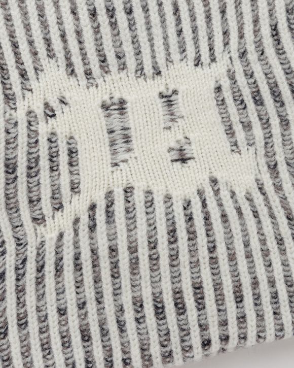KNITTED BEANIE