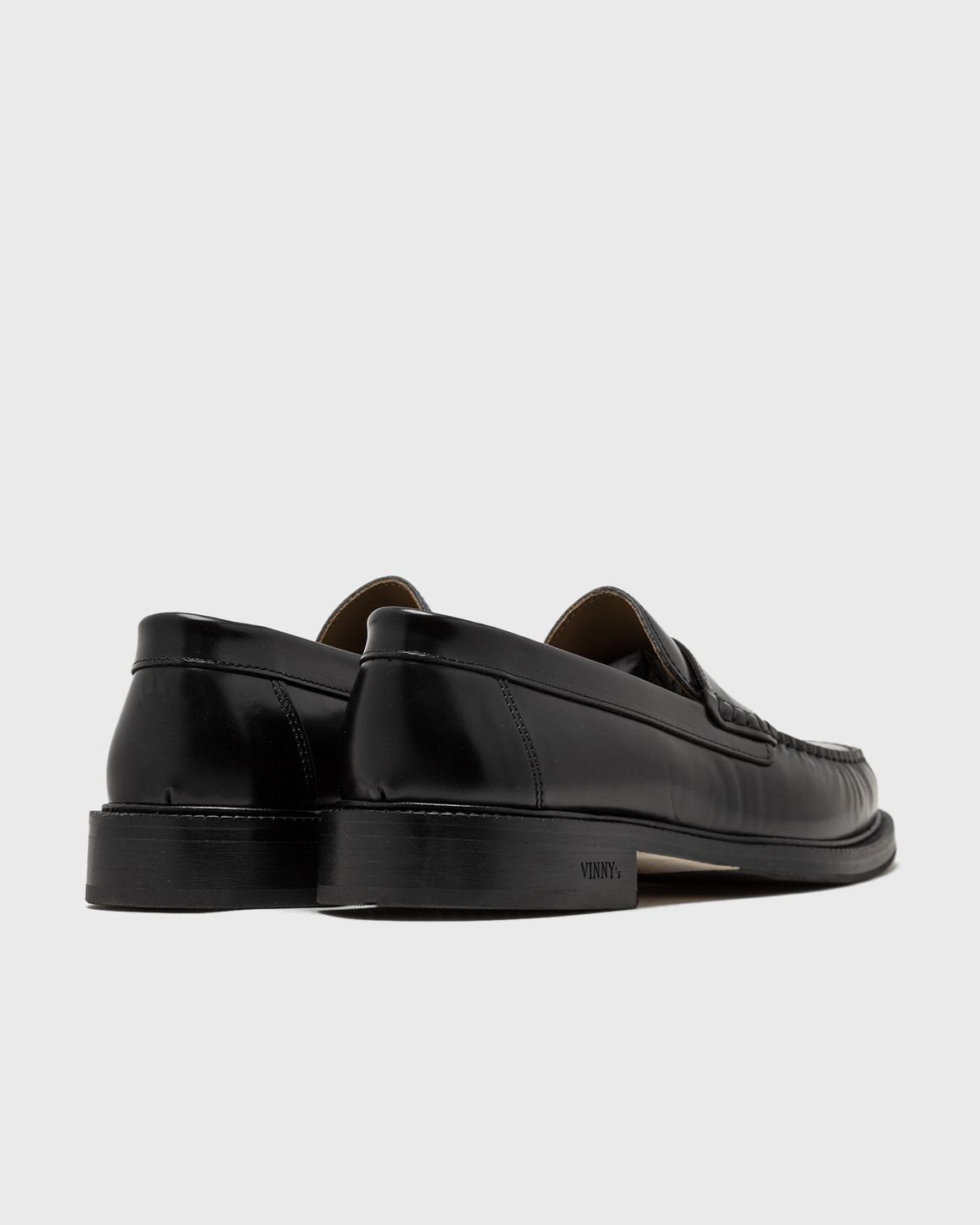【関税込み】VINNY's ブラック Yardee Mocassin ローファー VINNY's - Women's Loafers - YARDEE MOCASSIN LOAFER in black