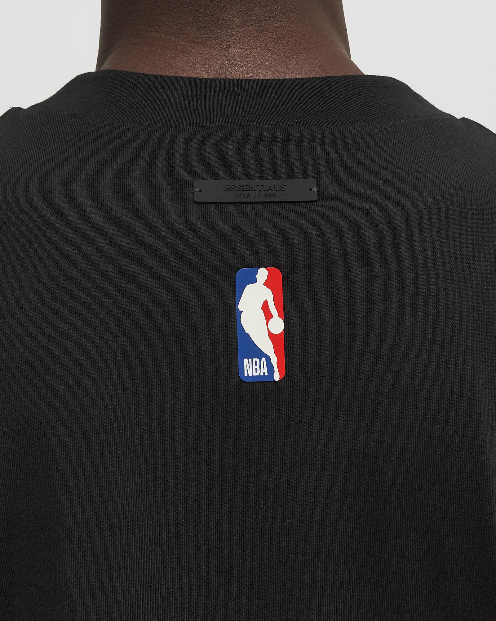 Fear of God Essentials S/S TEE - CHICAGO BULLS Black | BSTN