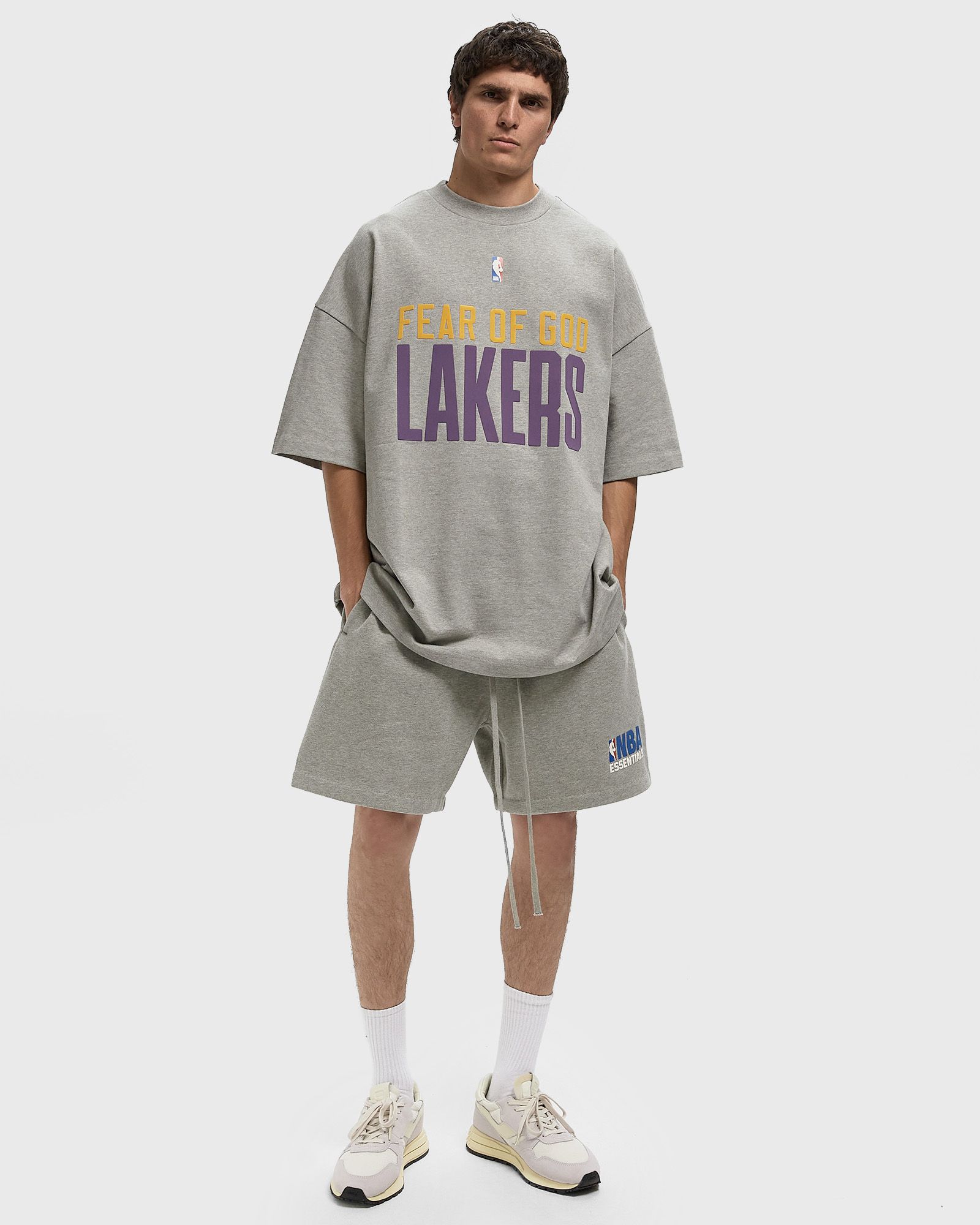 LAKERS 90'S FIT TEE