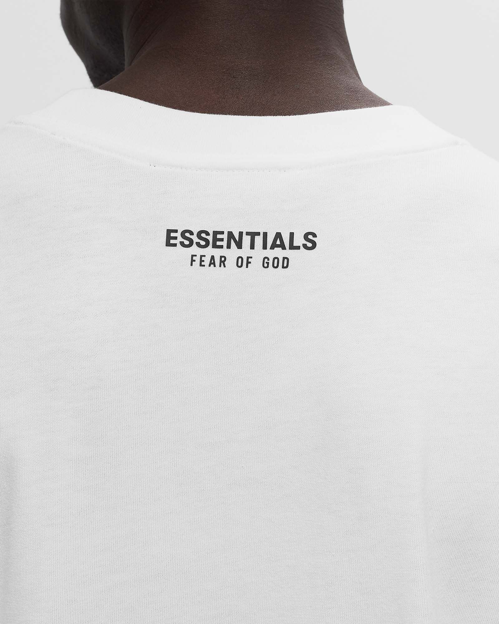 ESSENTIALS TEE