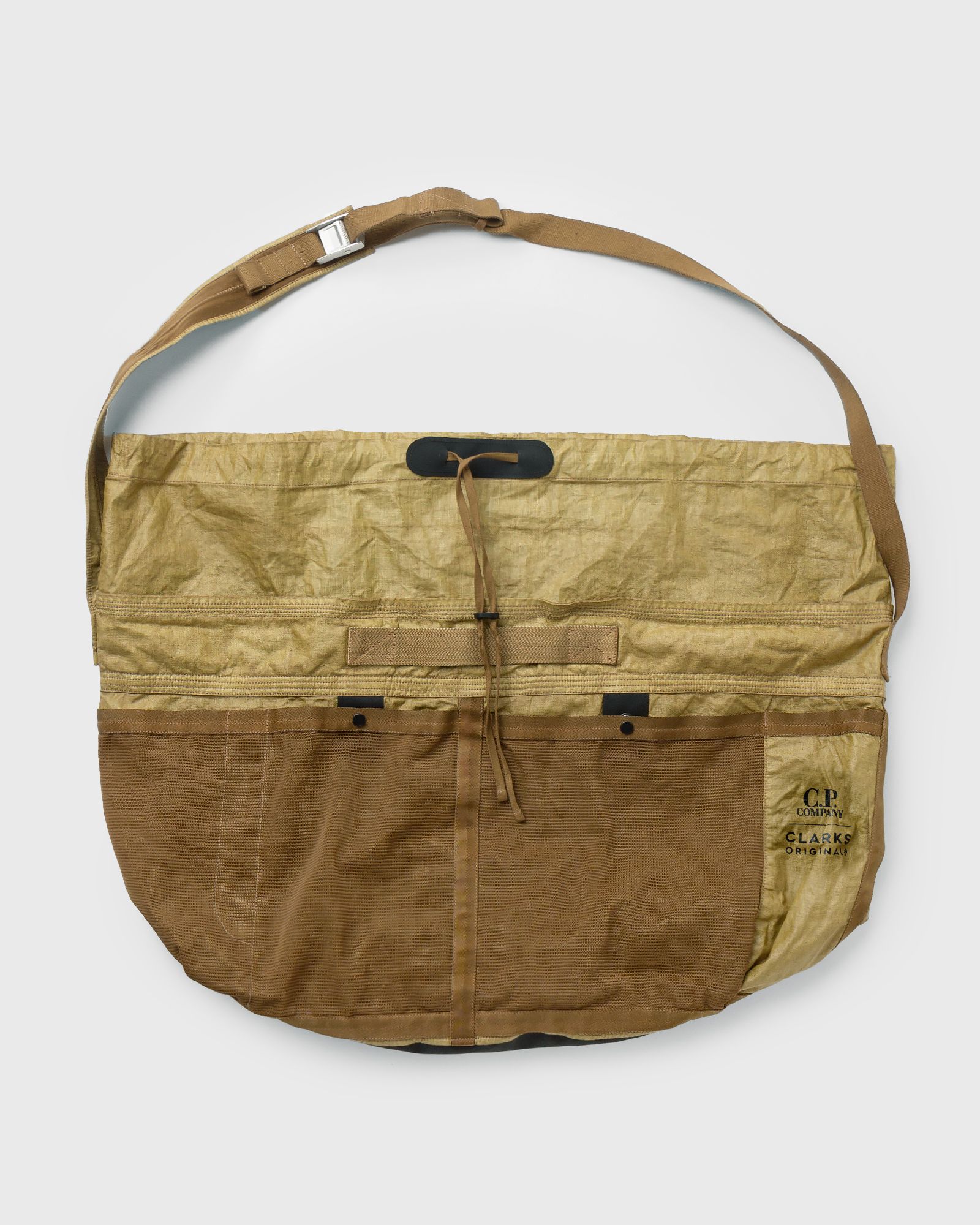 CLARKS X C.P.COMPANY Travel Bag in Lino WAX