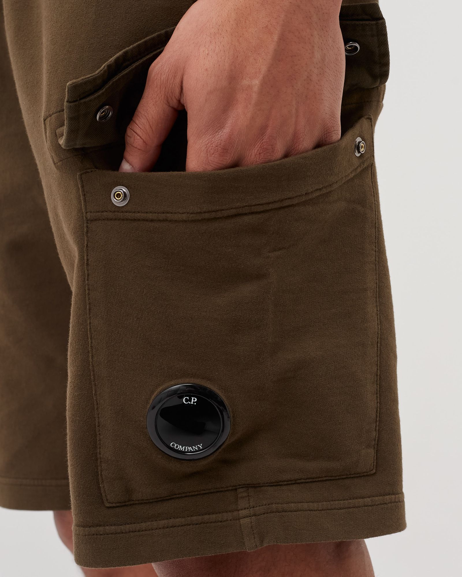 LIGHT FLEECE CARGO SHORTS