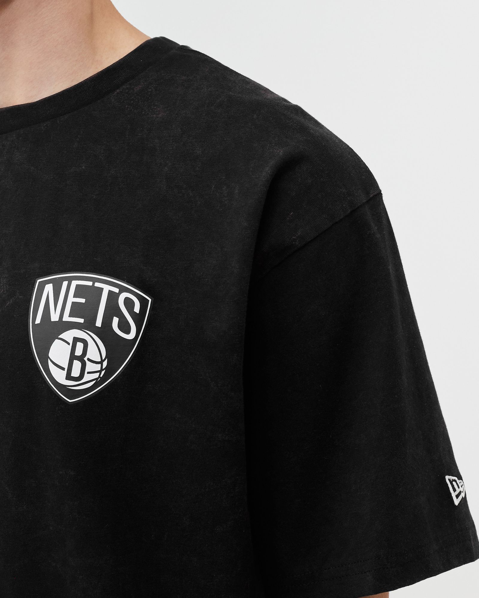 WASHED PACK GRAPHIC OS TEE BROOKLY NETS
