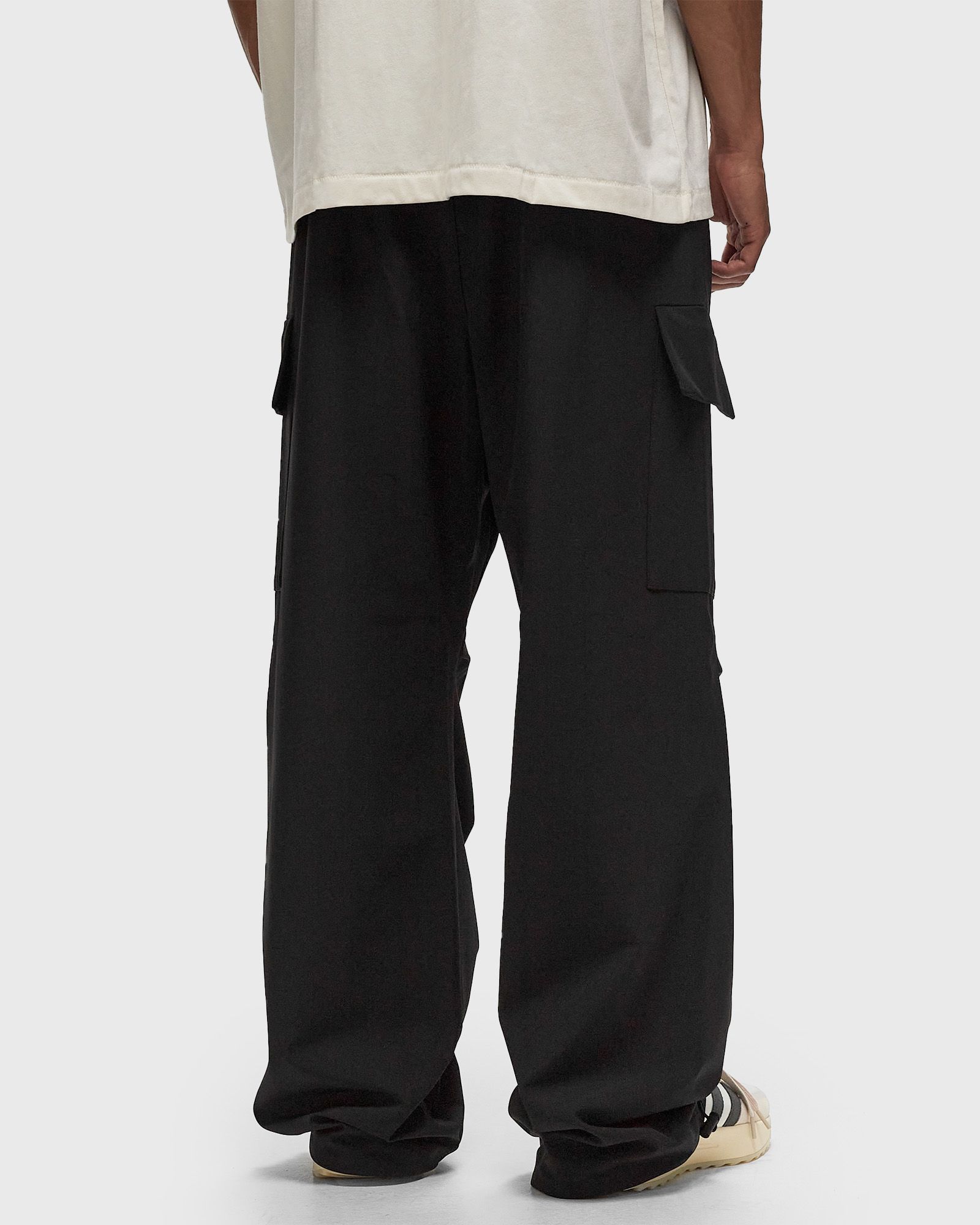 Fear of God Essentials BONDED NYLON FIELD PANT Black | BSTN