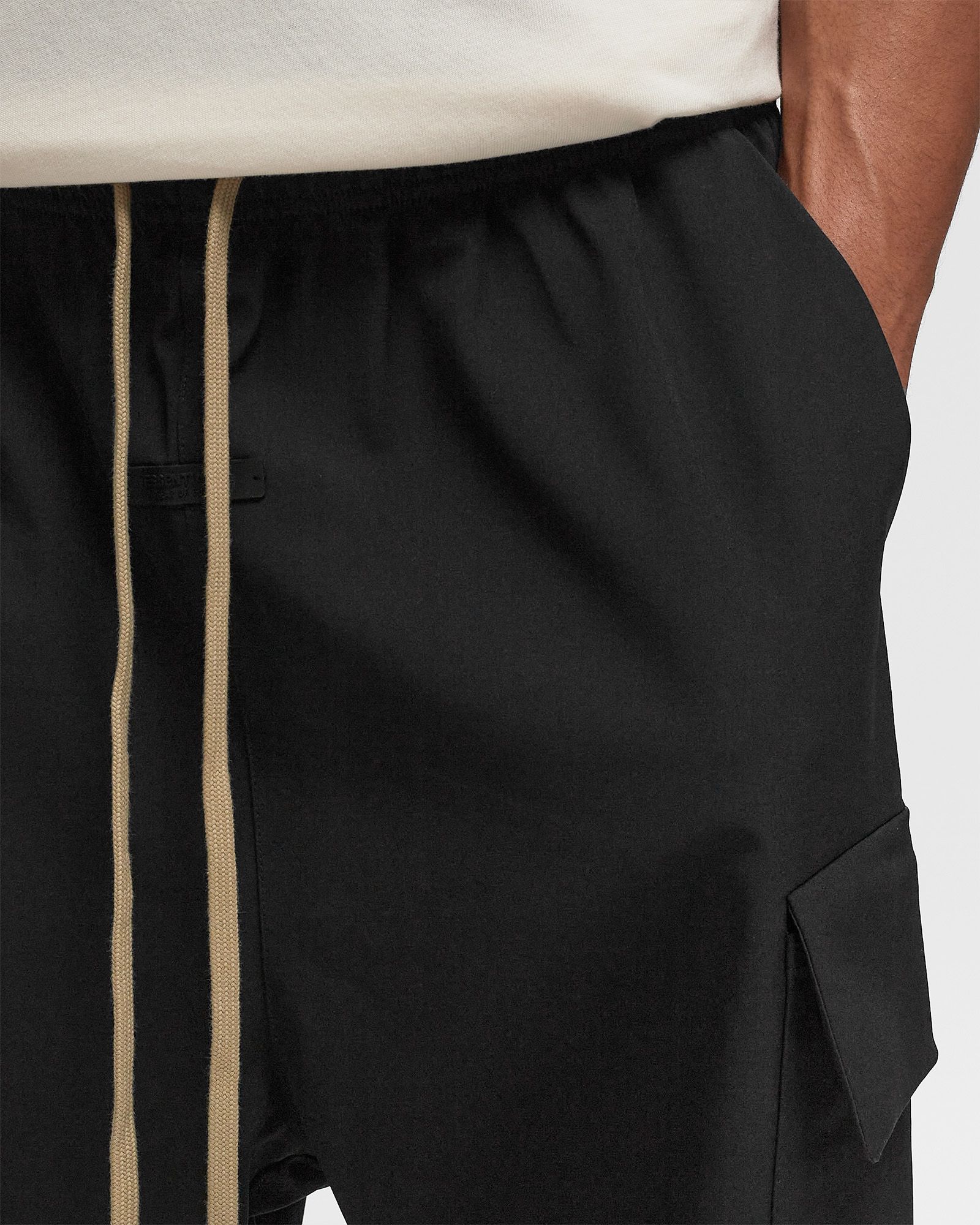 Fear of God Essentials BONDED NYLON FIELD PANT Black | BSTN