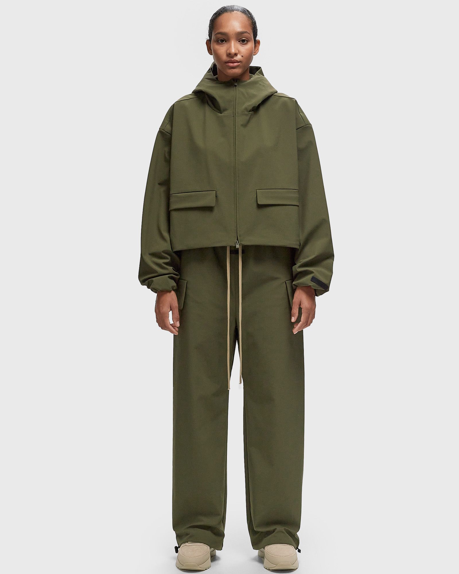 Fear of God Essentials BONDED NYLON FIELD PANT Green | BSTN