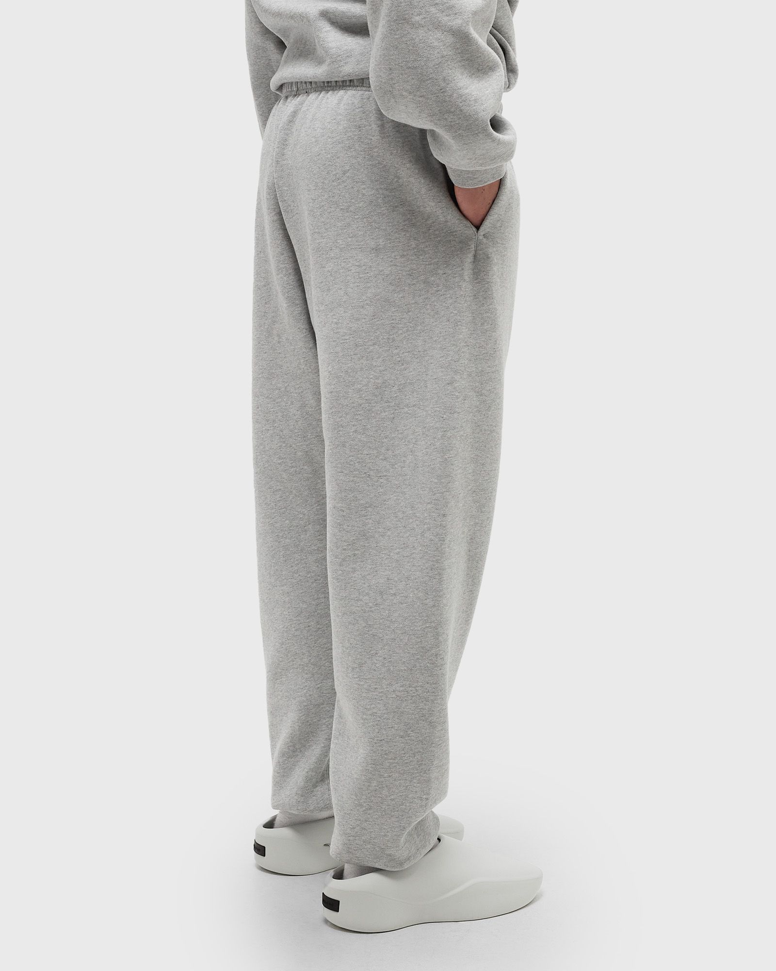 FLEECE ESSENTIAL SWEATPANT