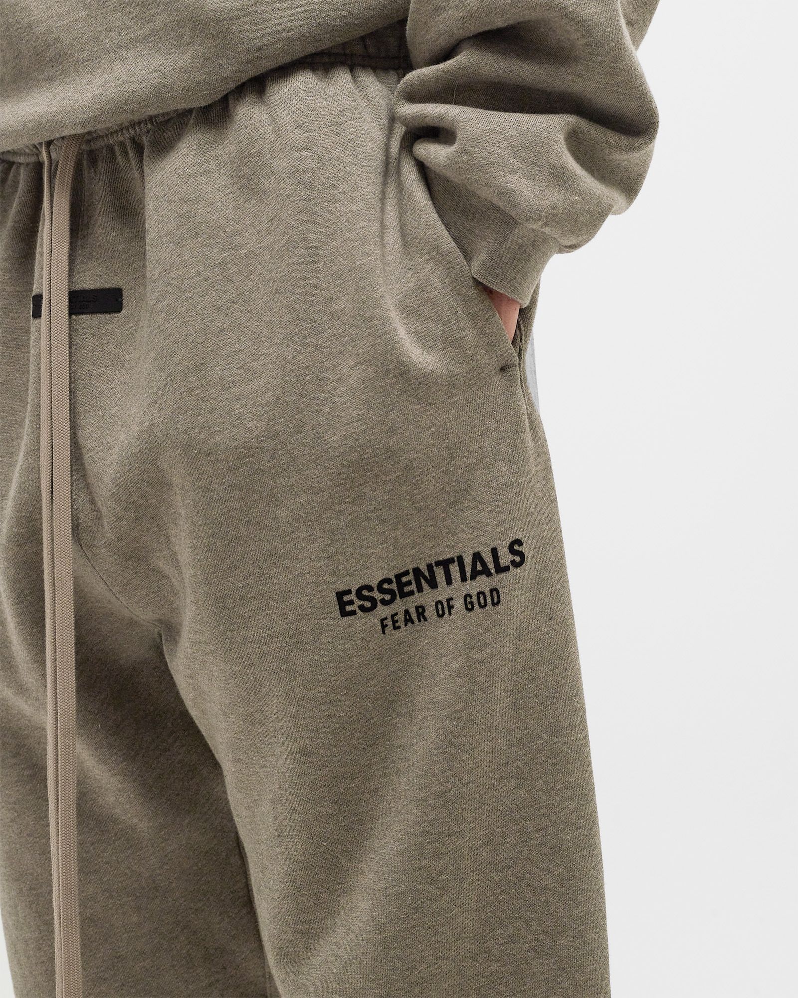 FLEECE ESSENTIAL SWEATPANT