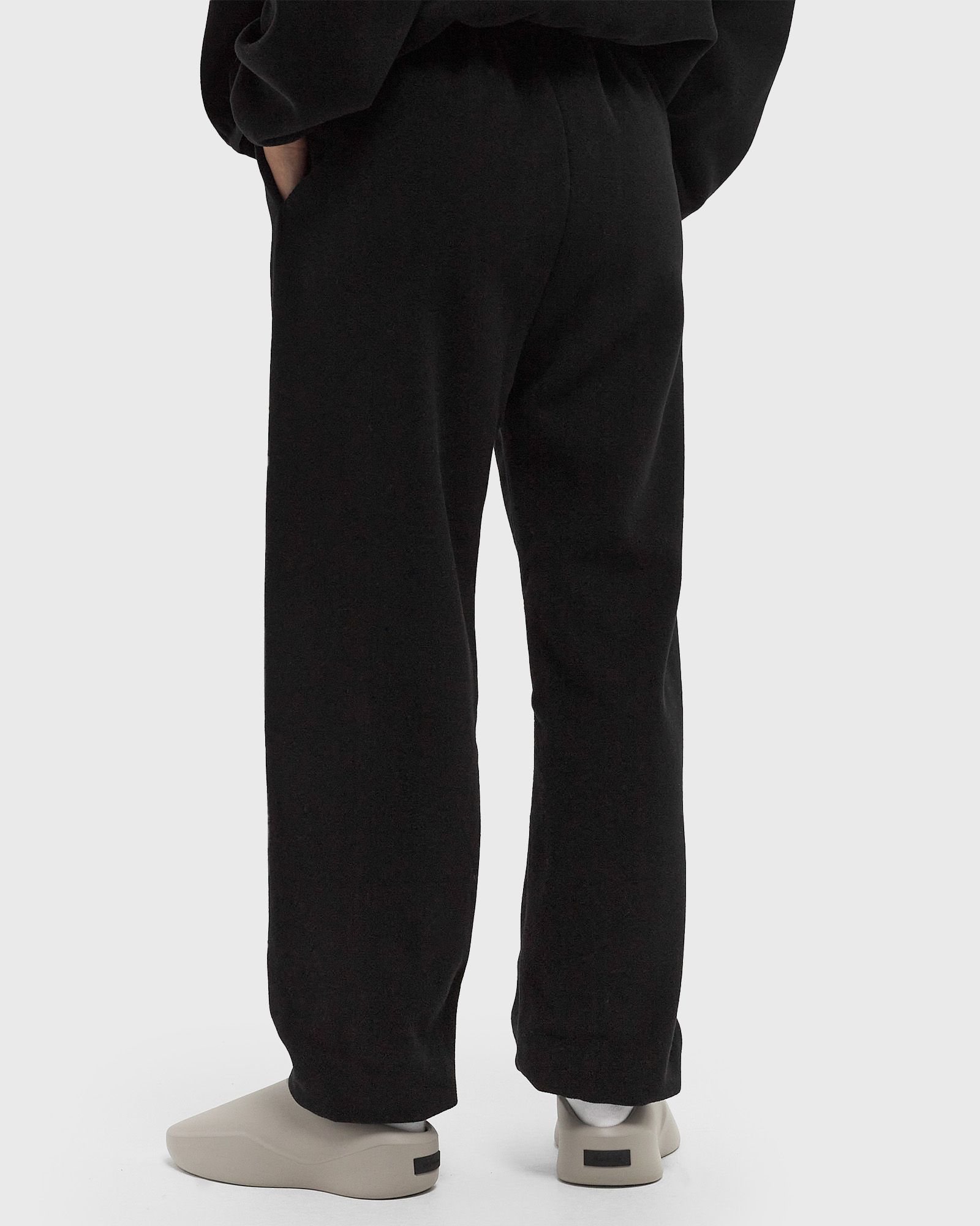 BRUSHED ESSENTIALSWEATPANT