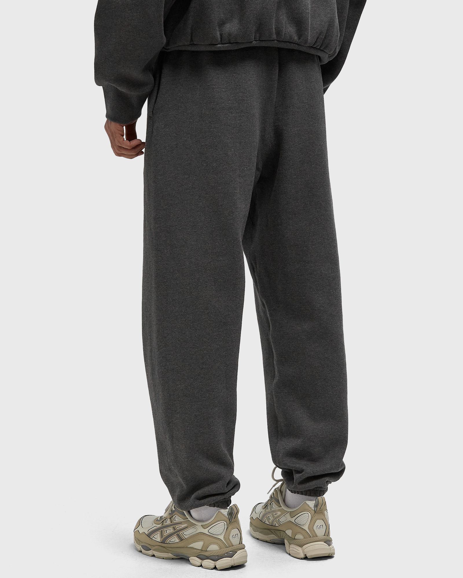 CLASSIC SWEATPANT