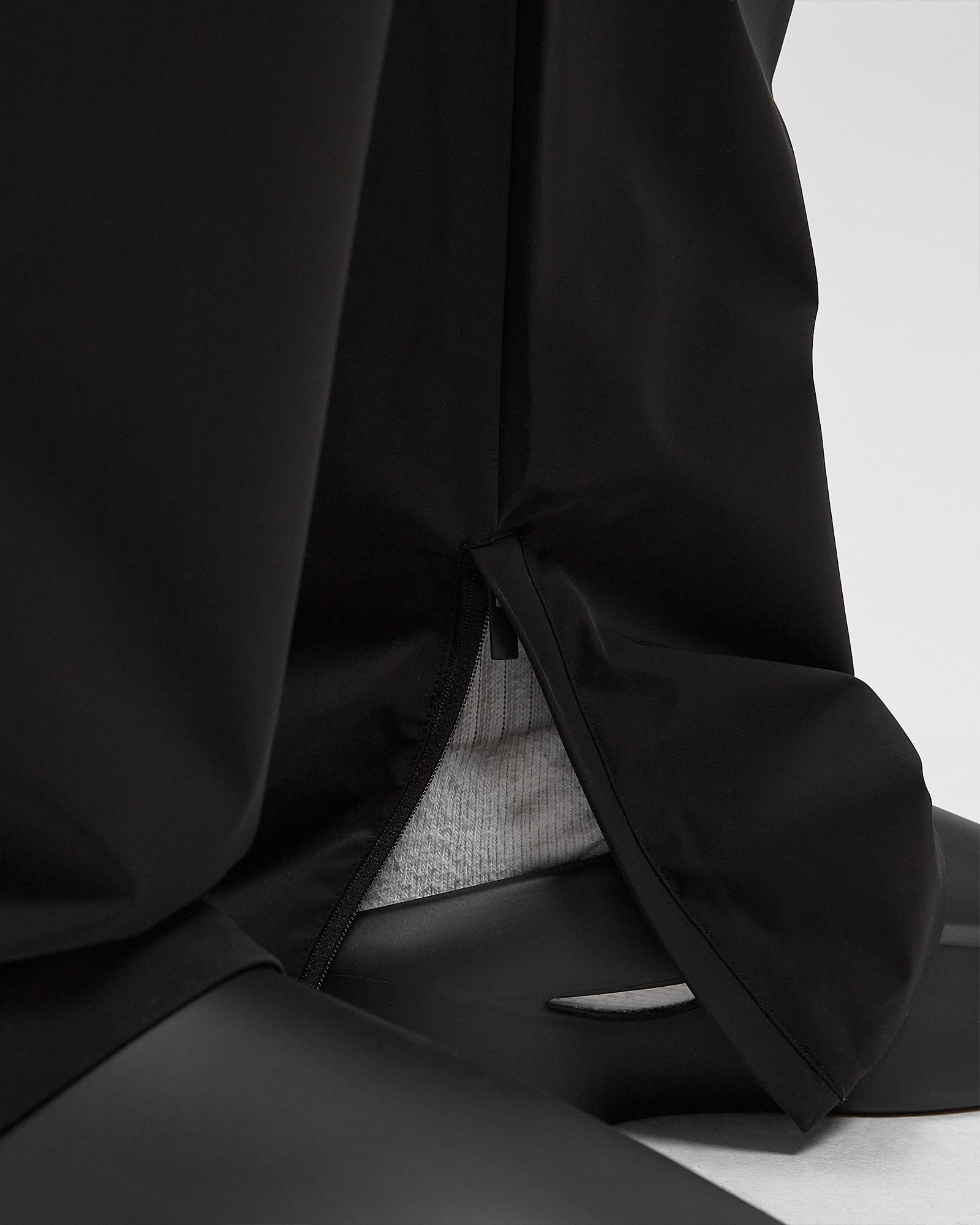 RELAXED TRACK PANT W  ZIP