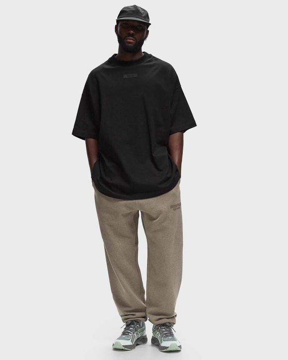 Fear of God ESSENTIALS スウェットパンツ 茶 3369625A0005 大人のカジュアル◎【FEAR OF GOD ESSENTIALS】スウェットパンツ