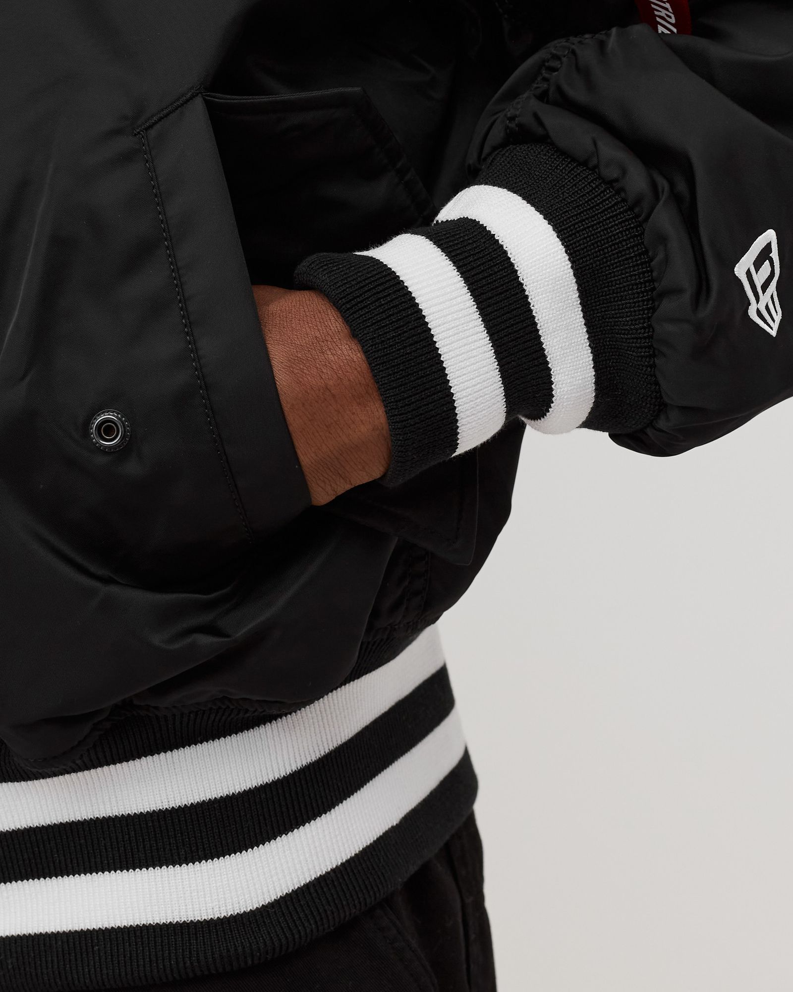 MA-1M BKBKWH X30760BR00 LASRAI