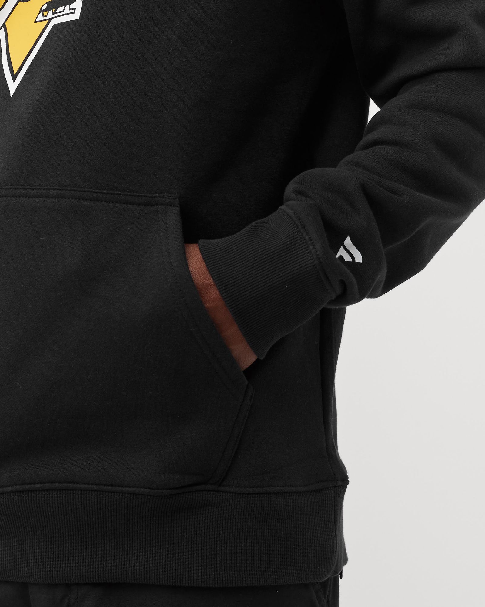 Mid Essentials Crest Graphic Hoodie Pittsburgh Penguins