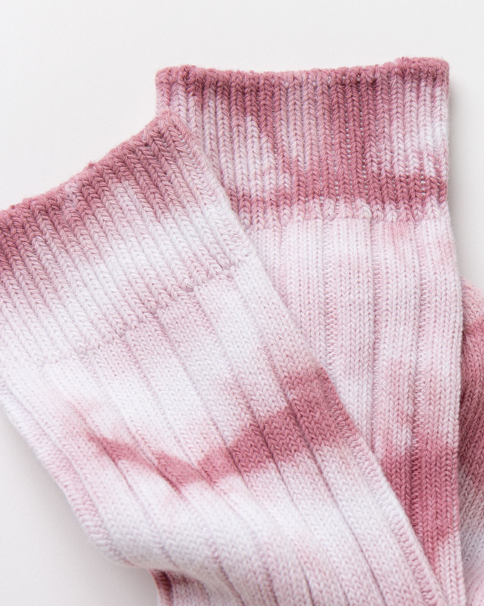 Dyed Ribbed Crew Socks