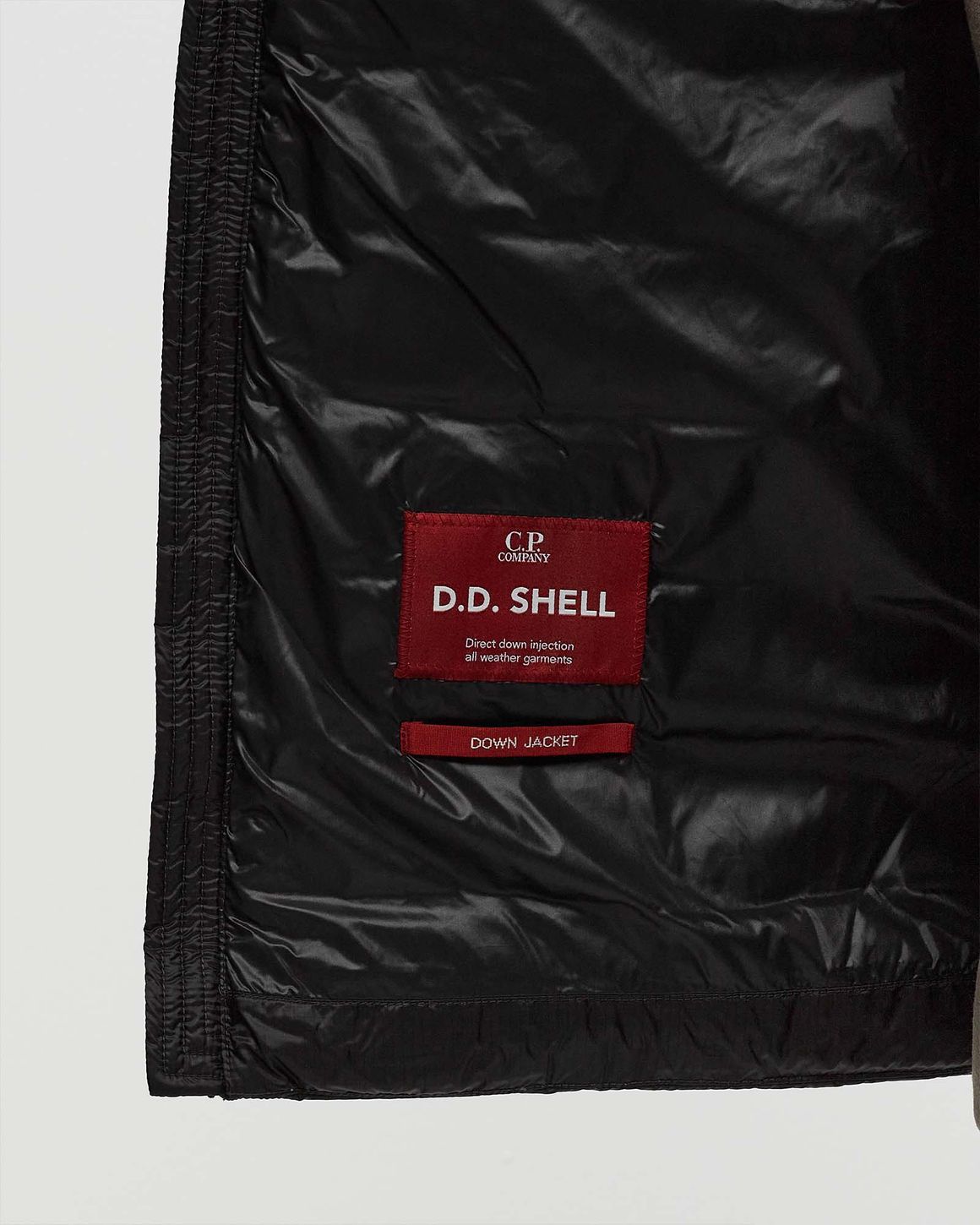 C.P. Company D.D. SHELL GOGGLE DOWN VEST Black | BSTN Store