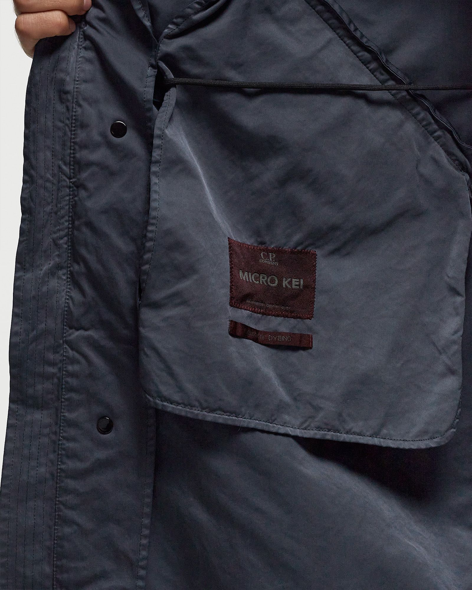 OUTERWEAR LONG JACKET IN MICRO KEI