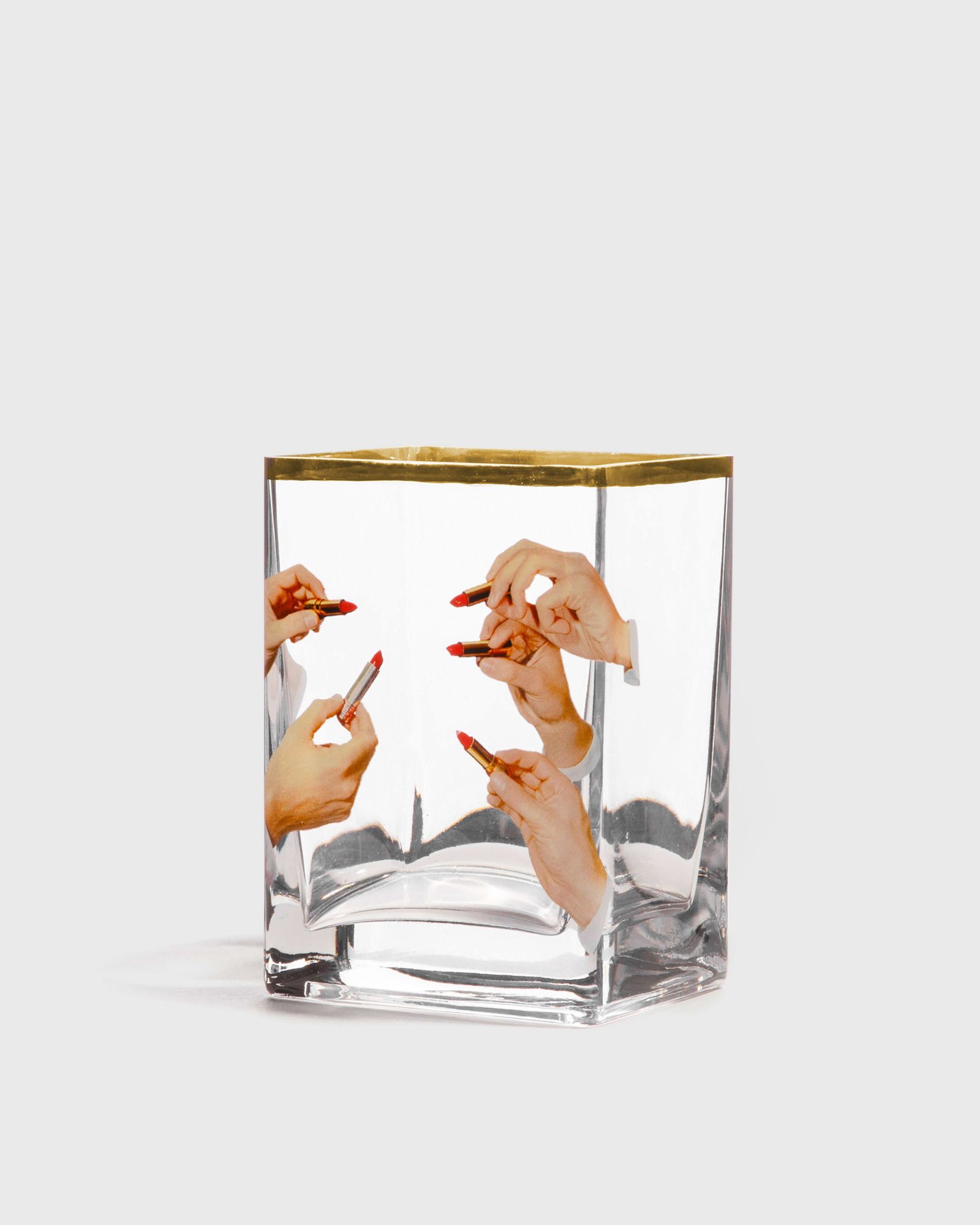GLASS VASE TOILETPAPER - LIPSTICKS