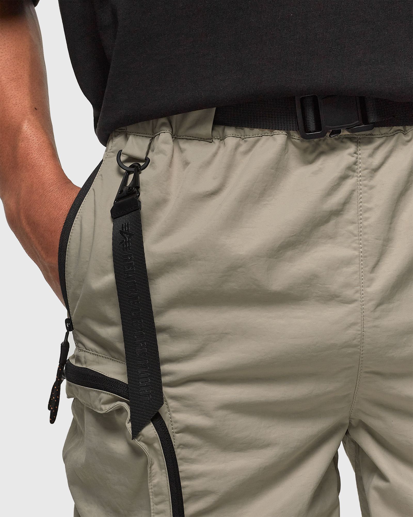 Shorts-Utility Short UV