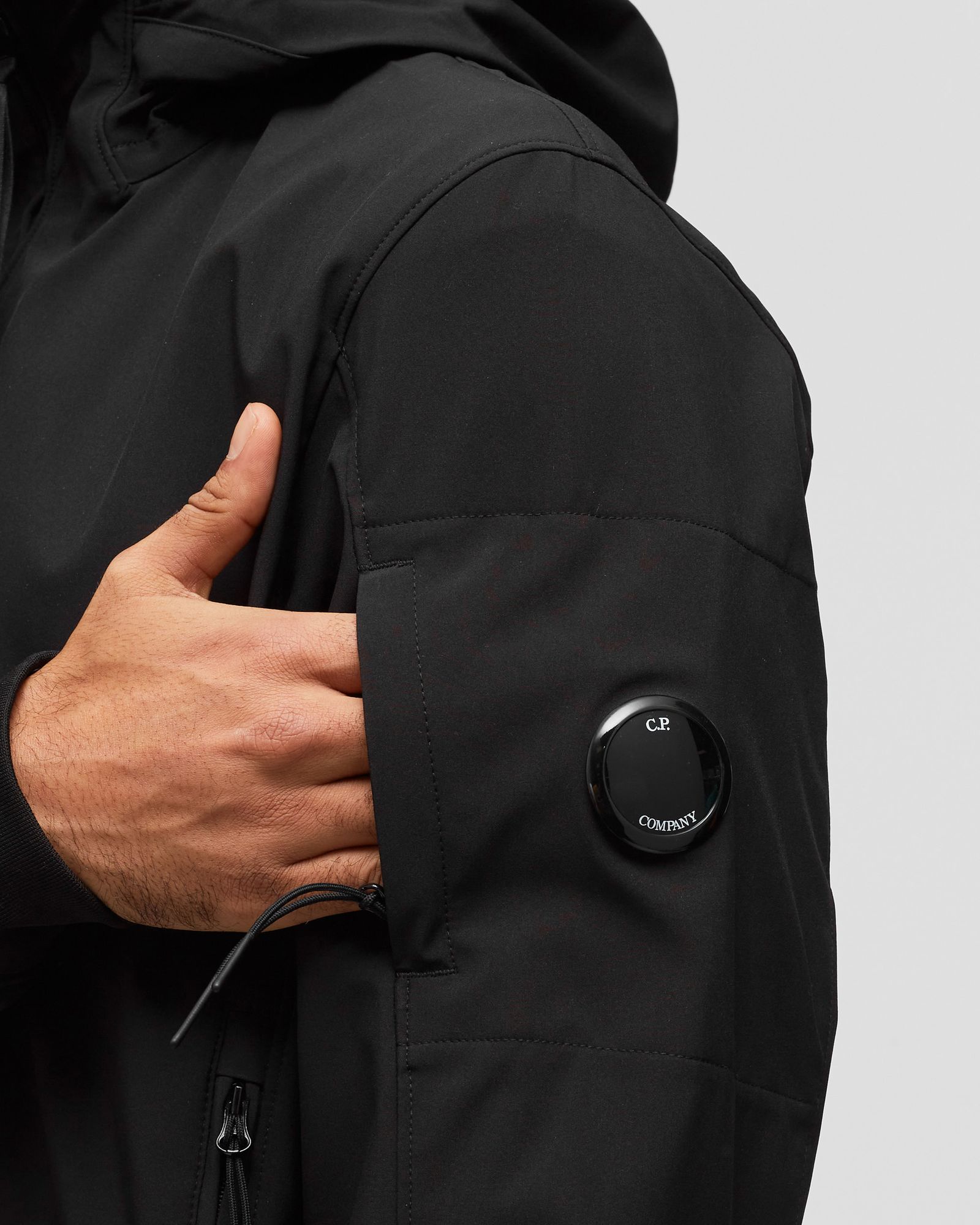 C.P. SHELL-R HOODED JACKET