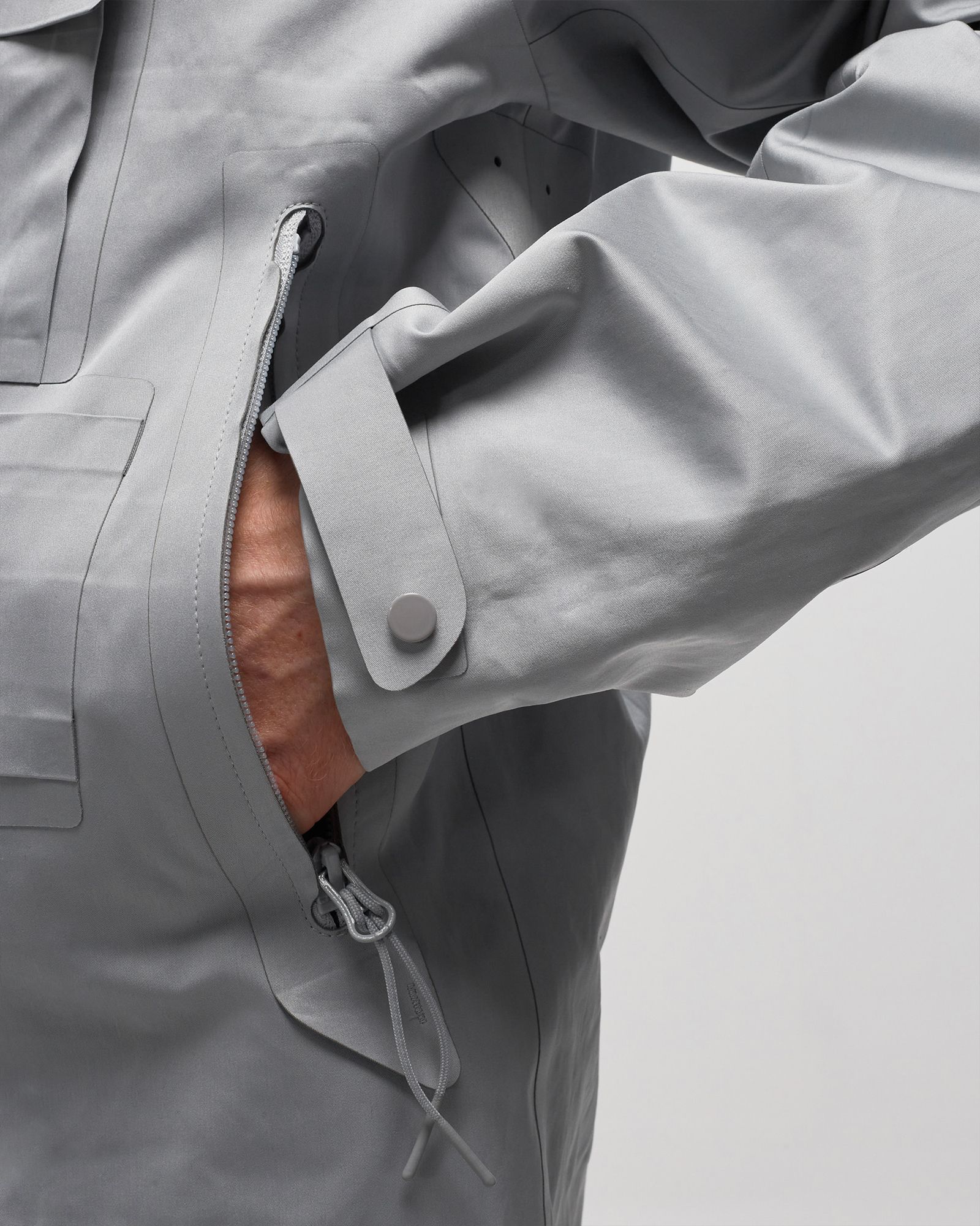 METROPOLIS SERIES A.A.C. HOODED JACKET