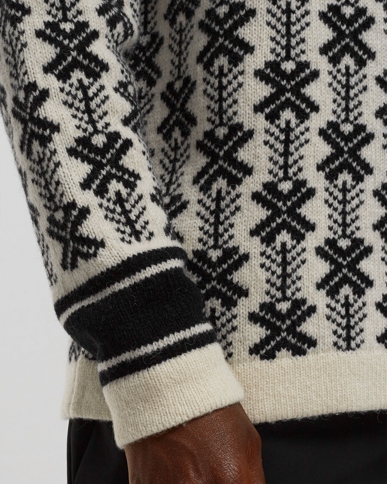WOOL JACQUARD LOGO KNIT