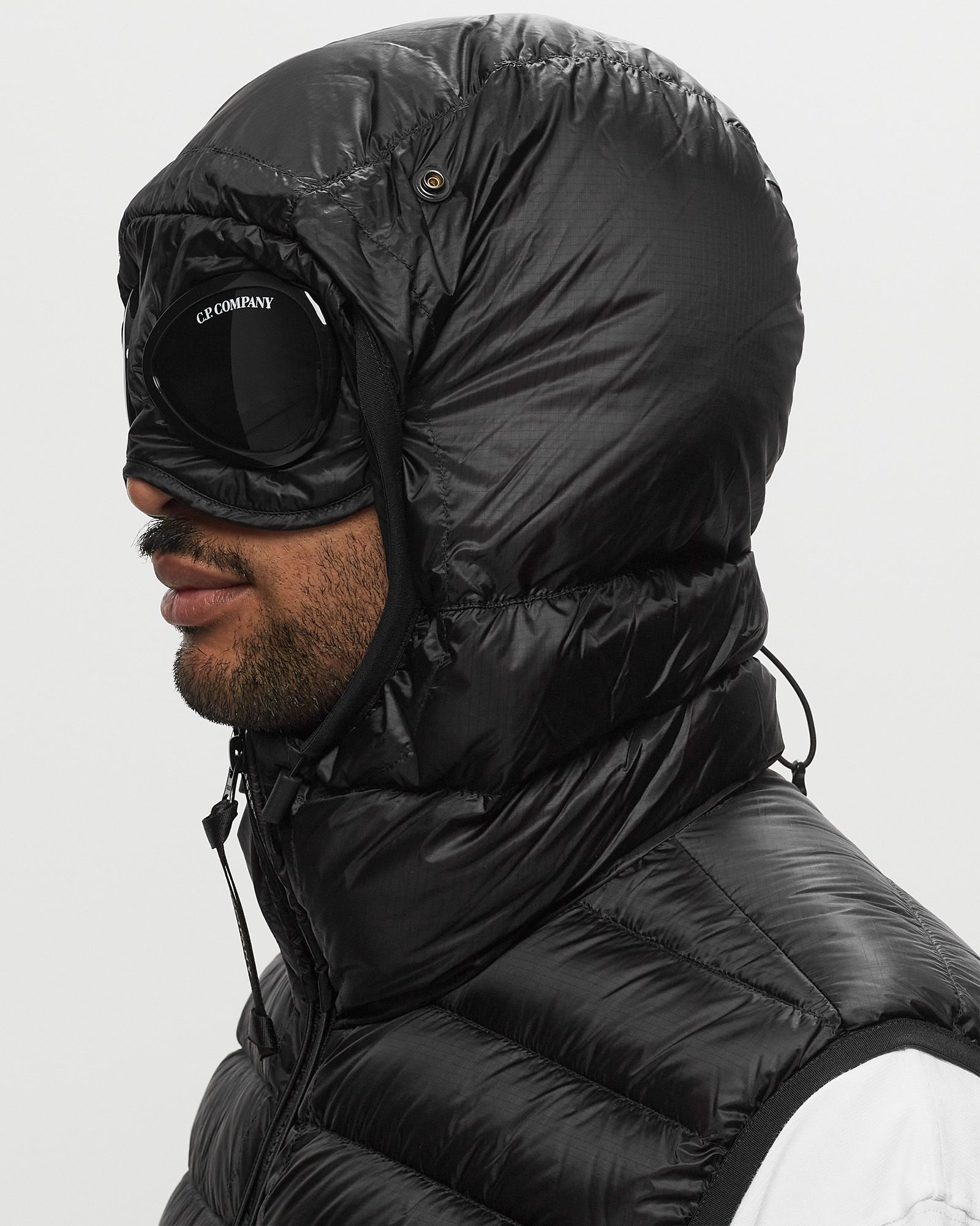 D.D.SHELL GOGGLE DOWN VEST