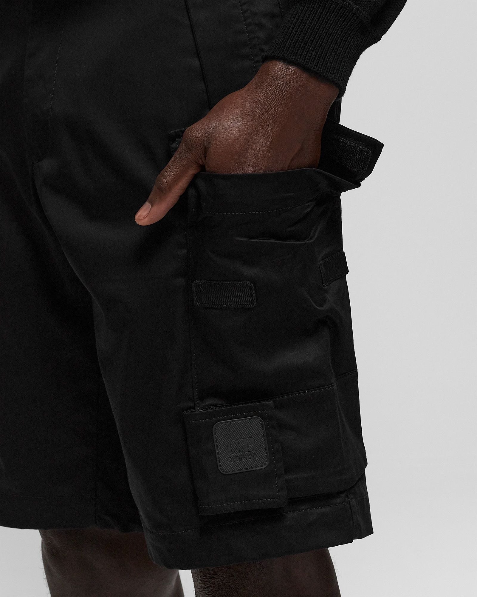 STRETCH SATIN PIECE DYED BERMUDA