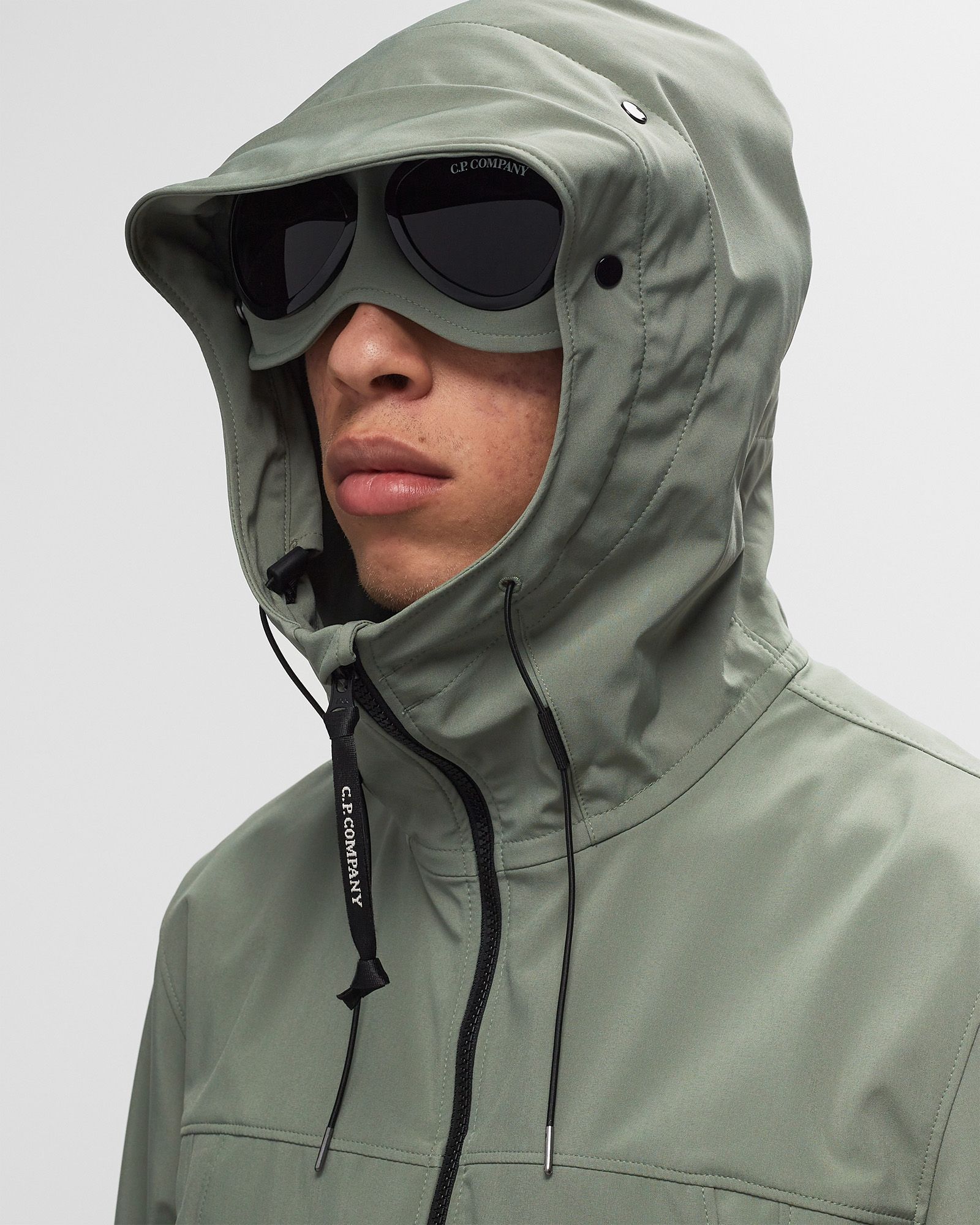 CP SHELL - R OUTERWEAR - SHORT JACKET