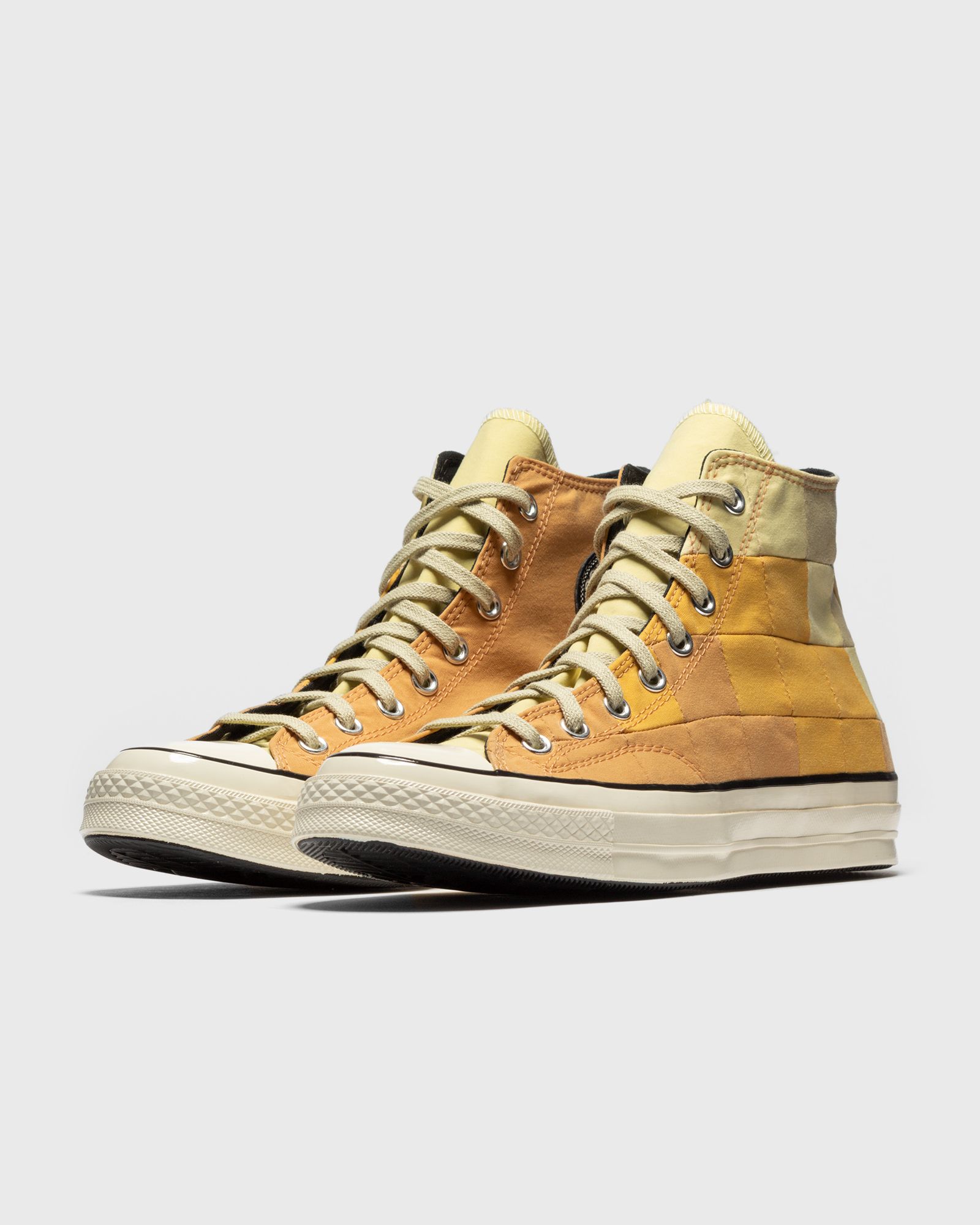 Chuck 70 Hi Plant Color 