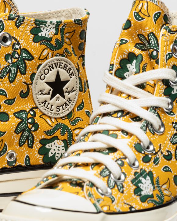 Gold dart outlet converse